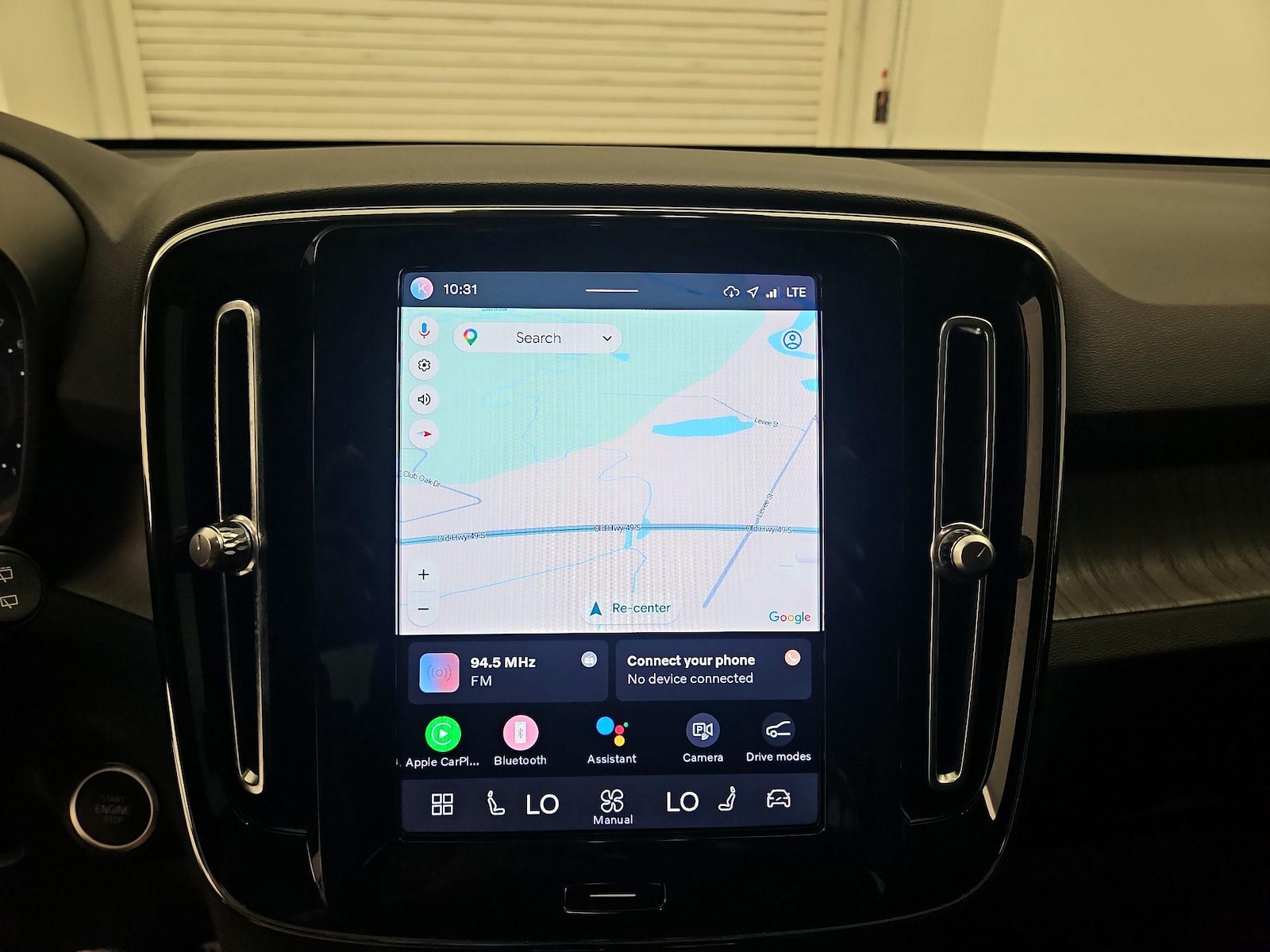 2024 Volvo XC40 Plus - Photo 15