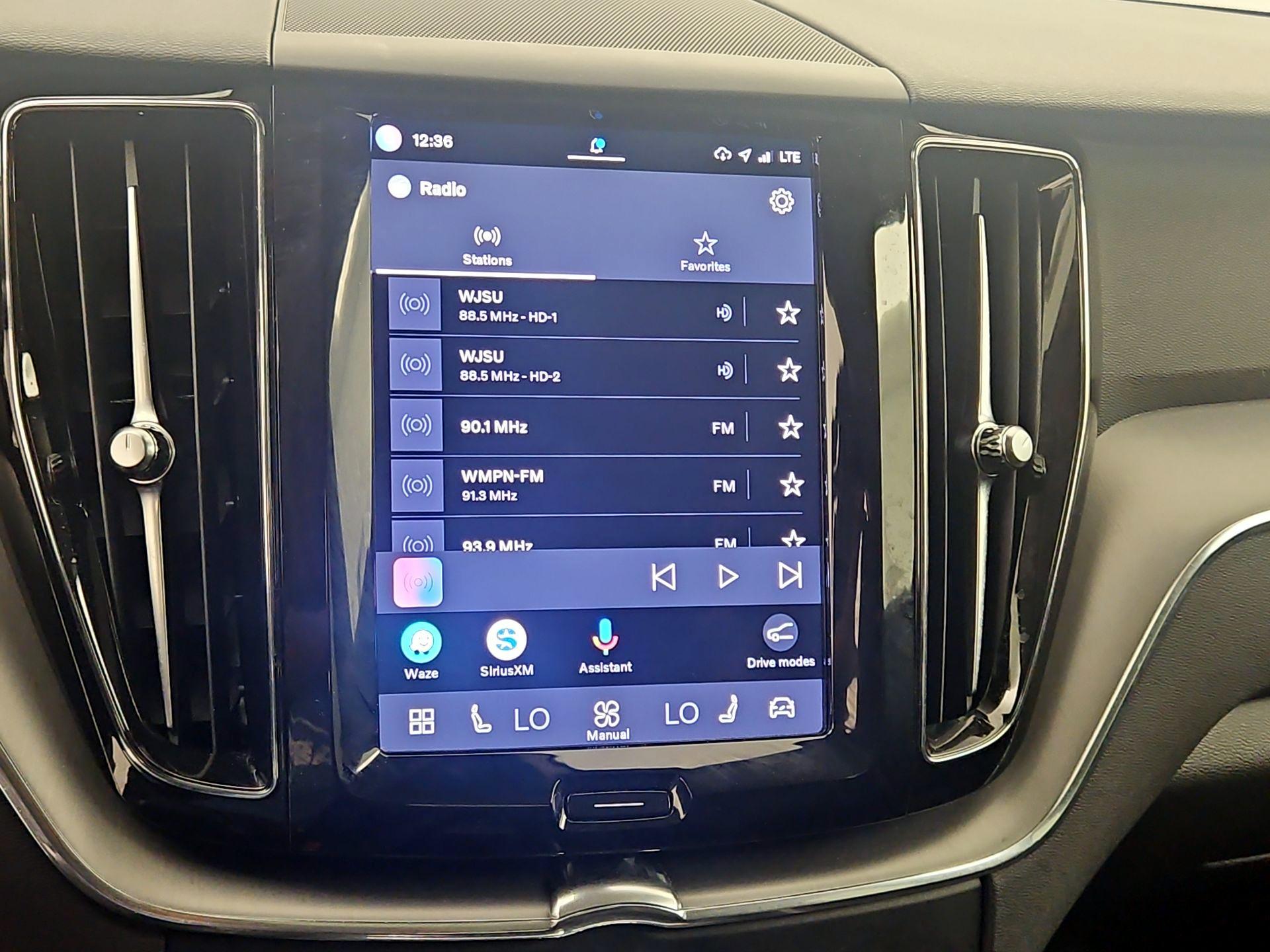 Thumbnail: 2024 Volvo XC60 - 16