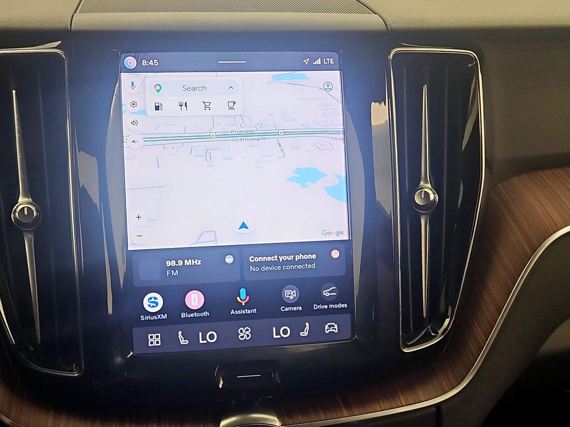 Thumbnail: 2023 Volvo XC60 - 14