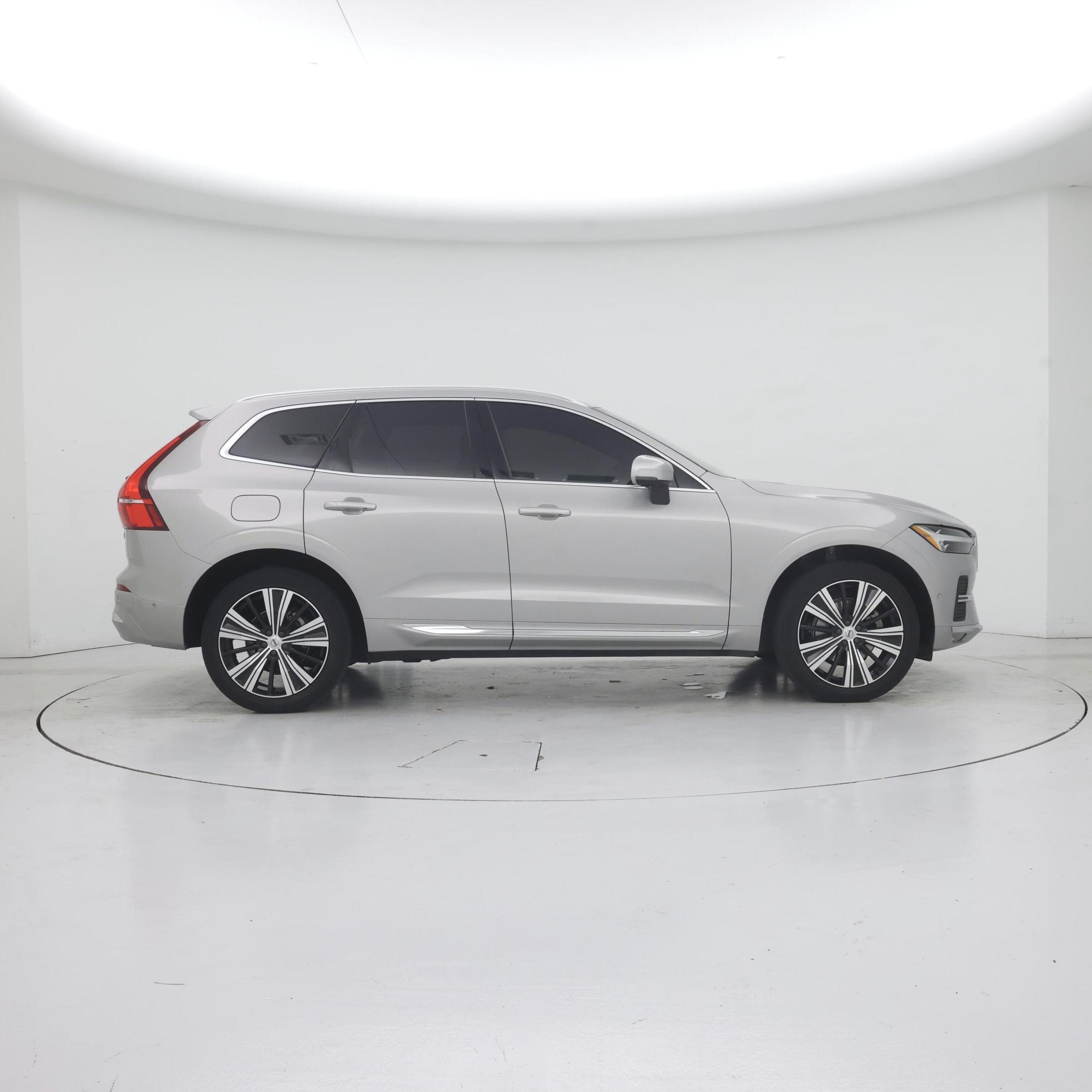 Thumbnail: 2023 Volvo XC60 - 7