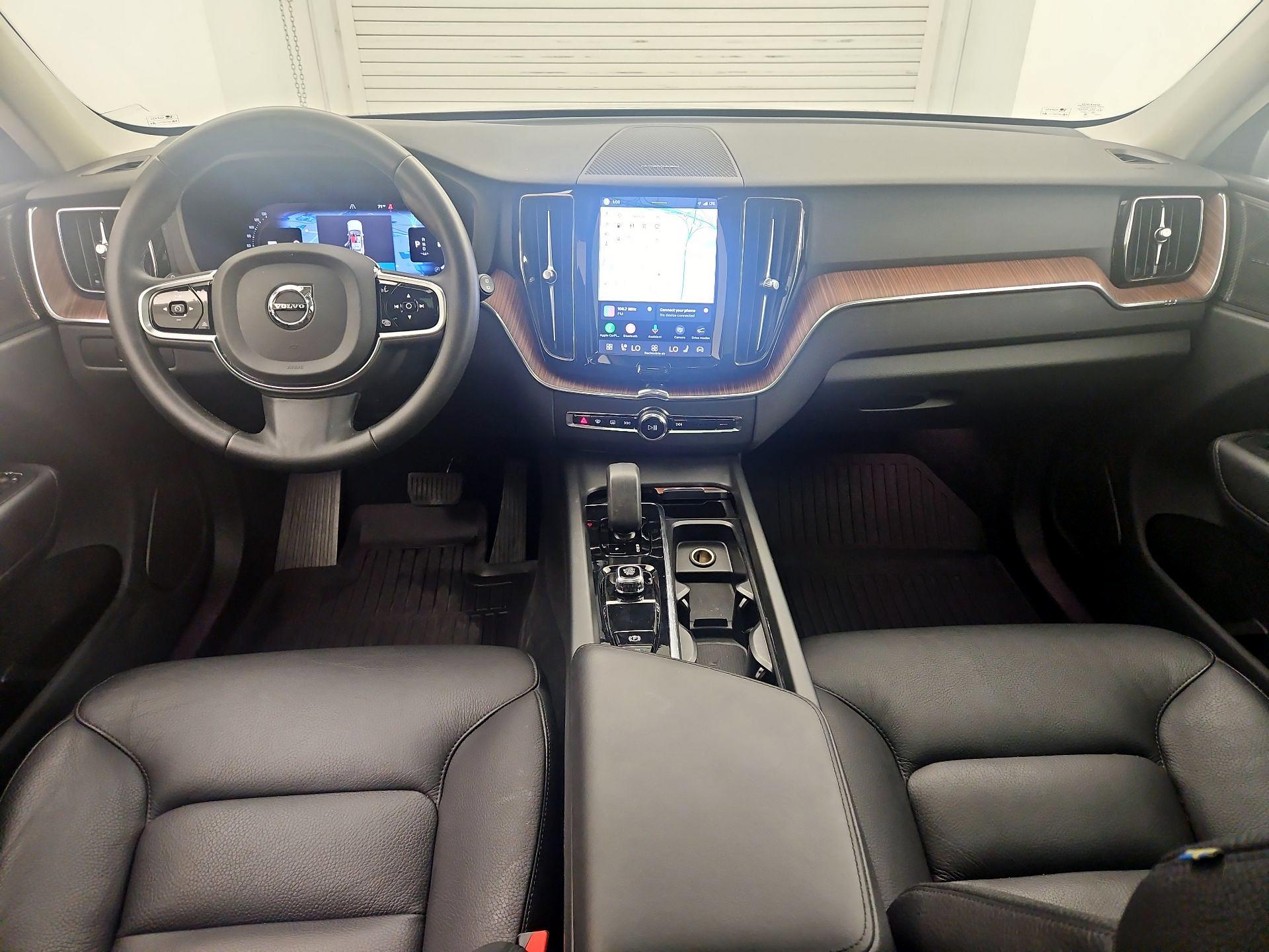 Thumbnail: 2023 Volvo XC60 - 9