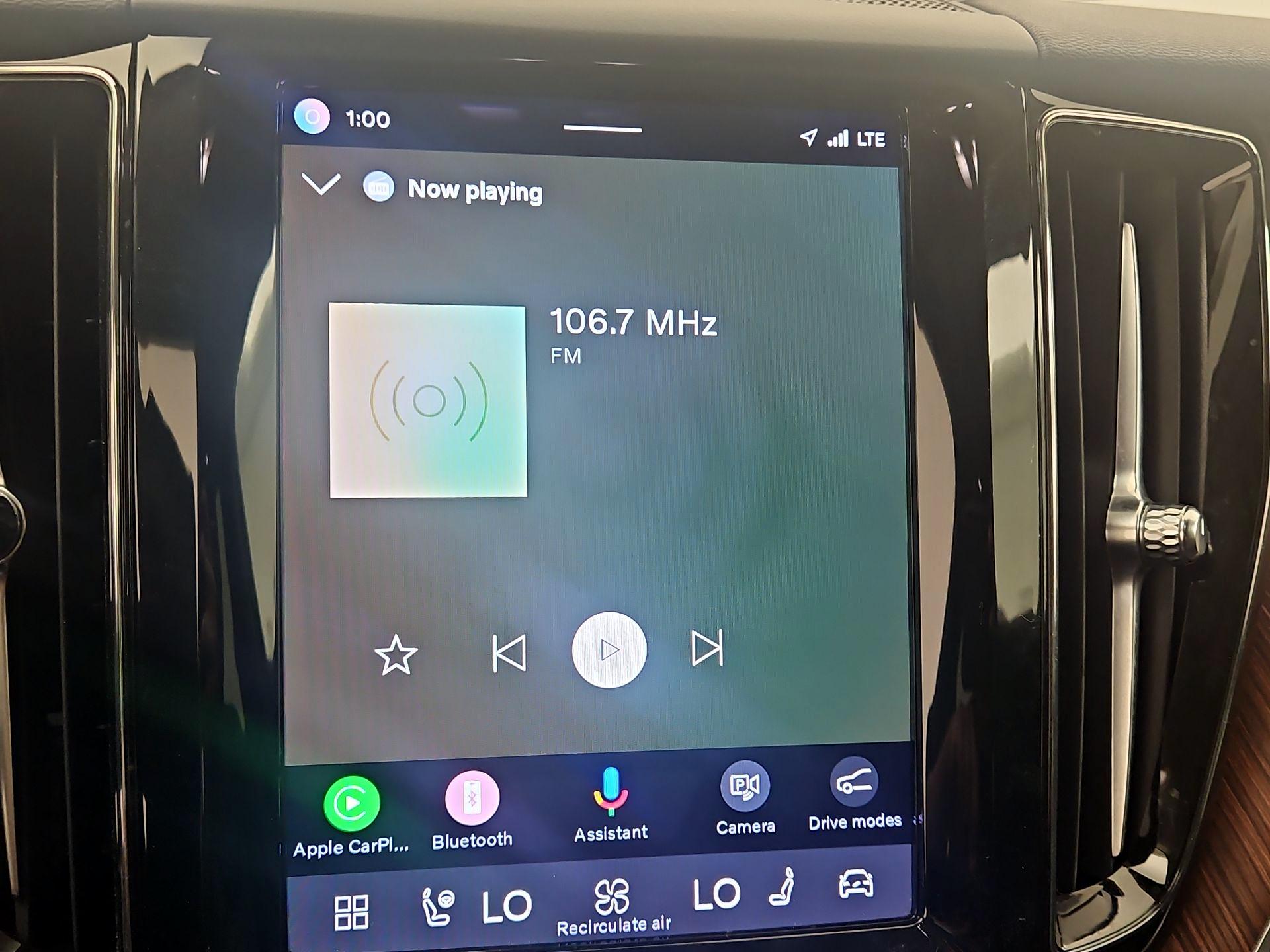 Thumbnail: 2023 Volvo XC60 - 16