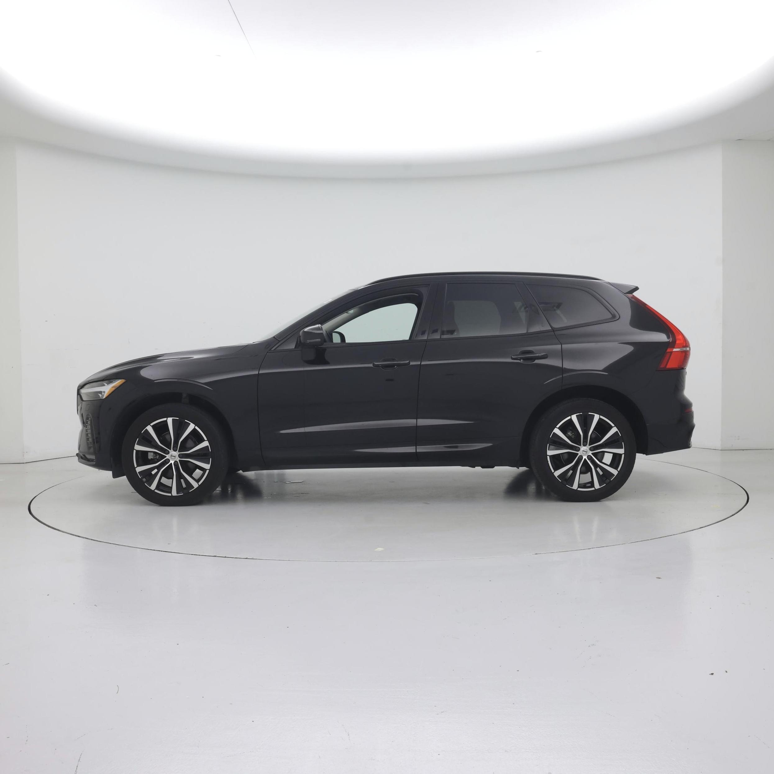 Thumbnail: 2023 Volvo XC60 - 3