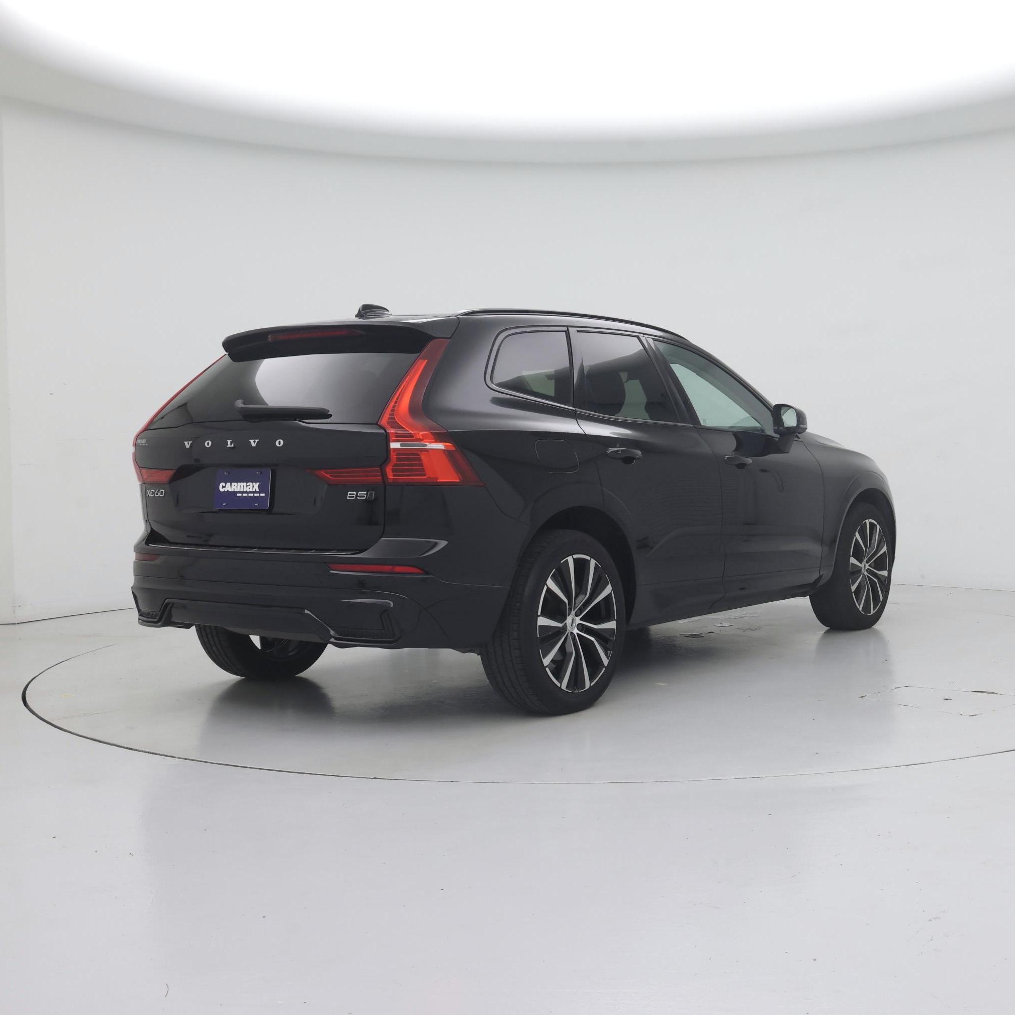 Thumbnail: 2023 Volvo XC60 - 8