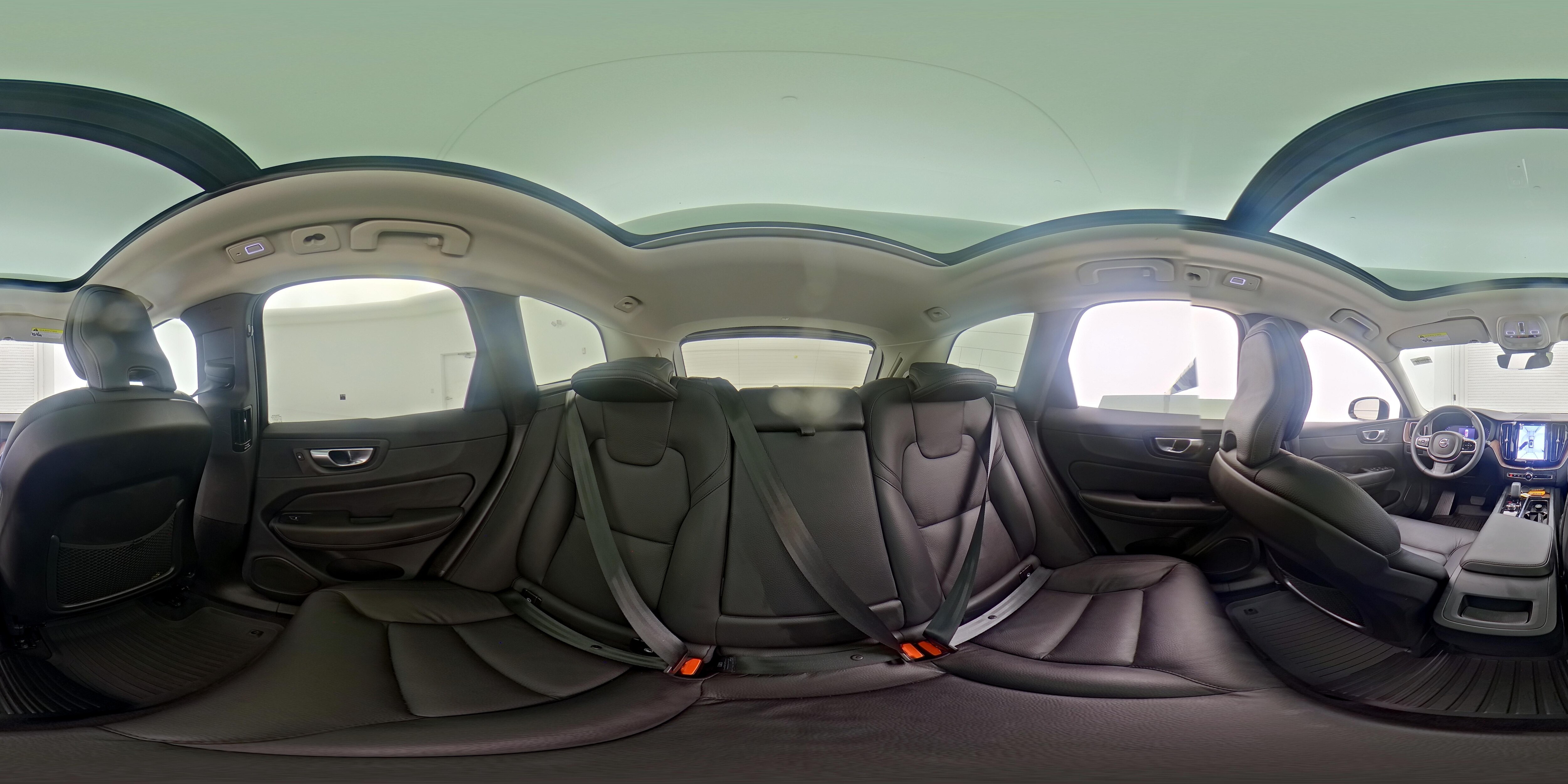 2024 Volvo XC60 Plus - Photo 26