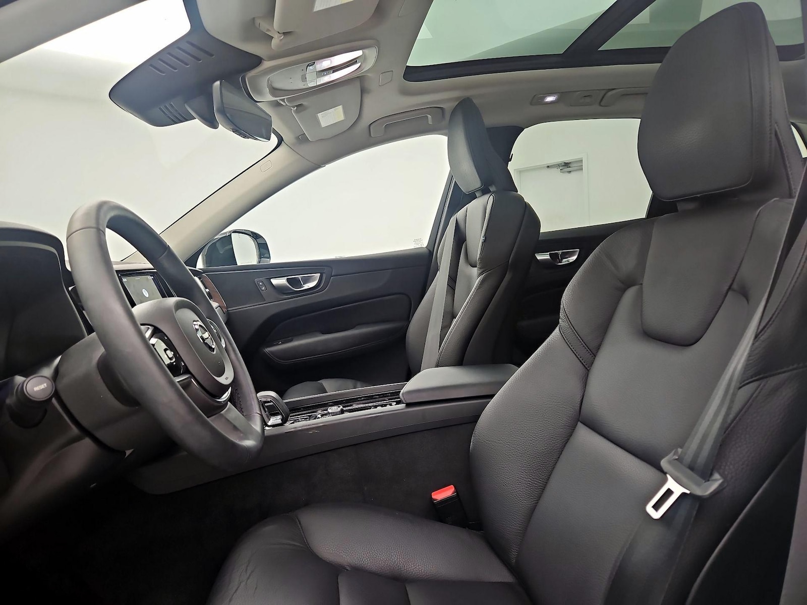 2024 Volvo XC60 Plus - Photo 20