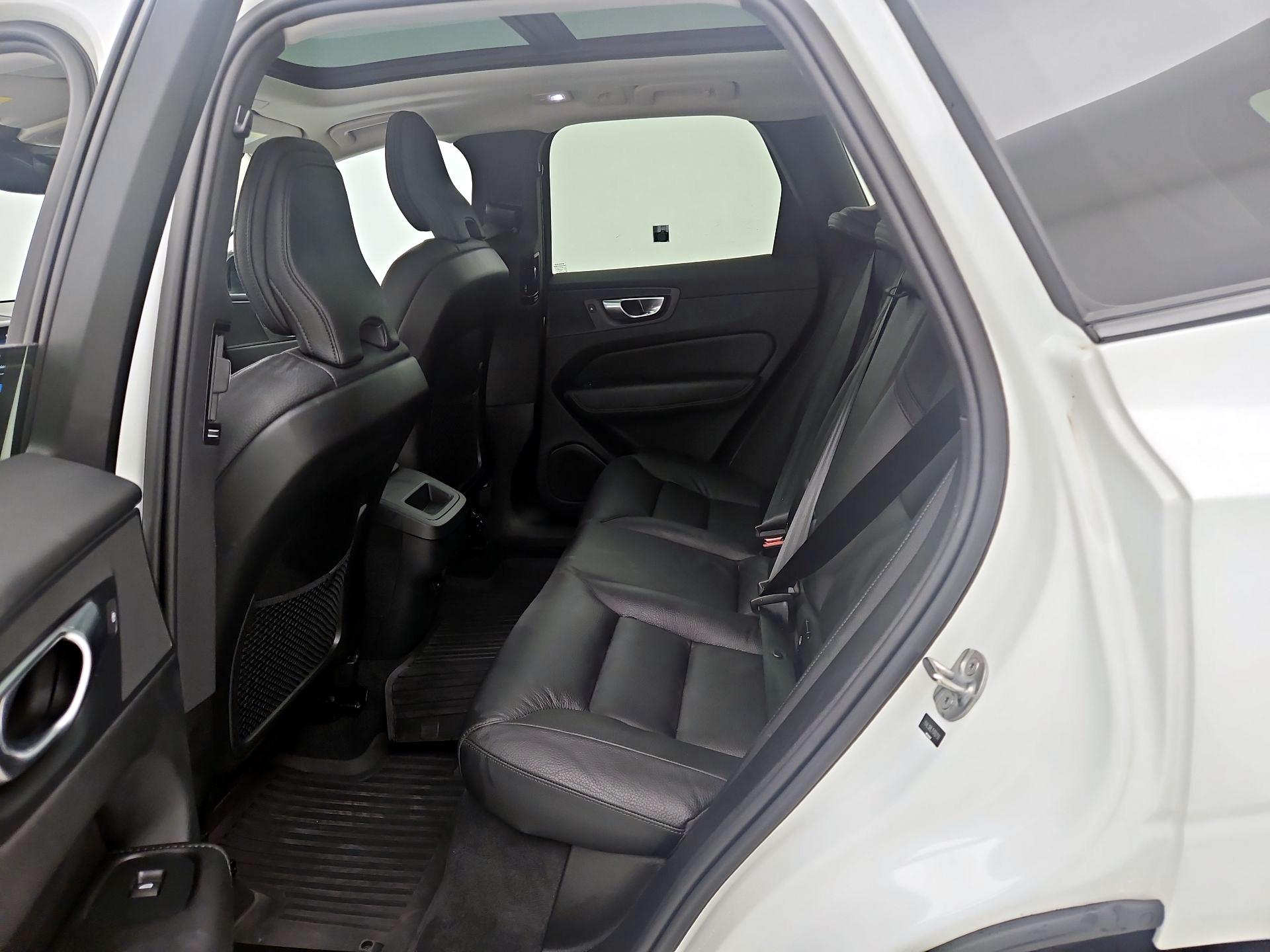 Thumbnail: 2024 Volvo XC60 - 20
