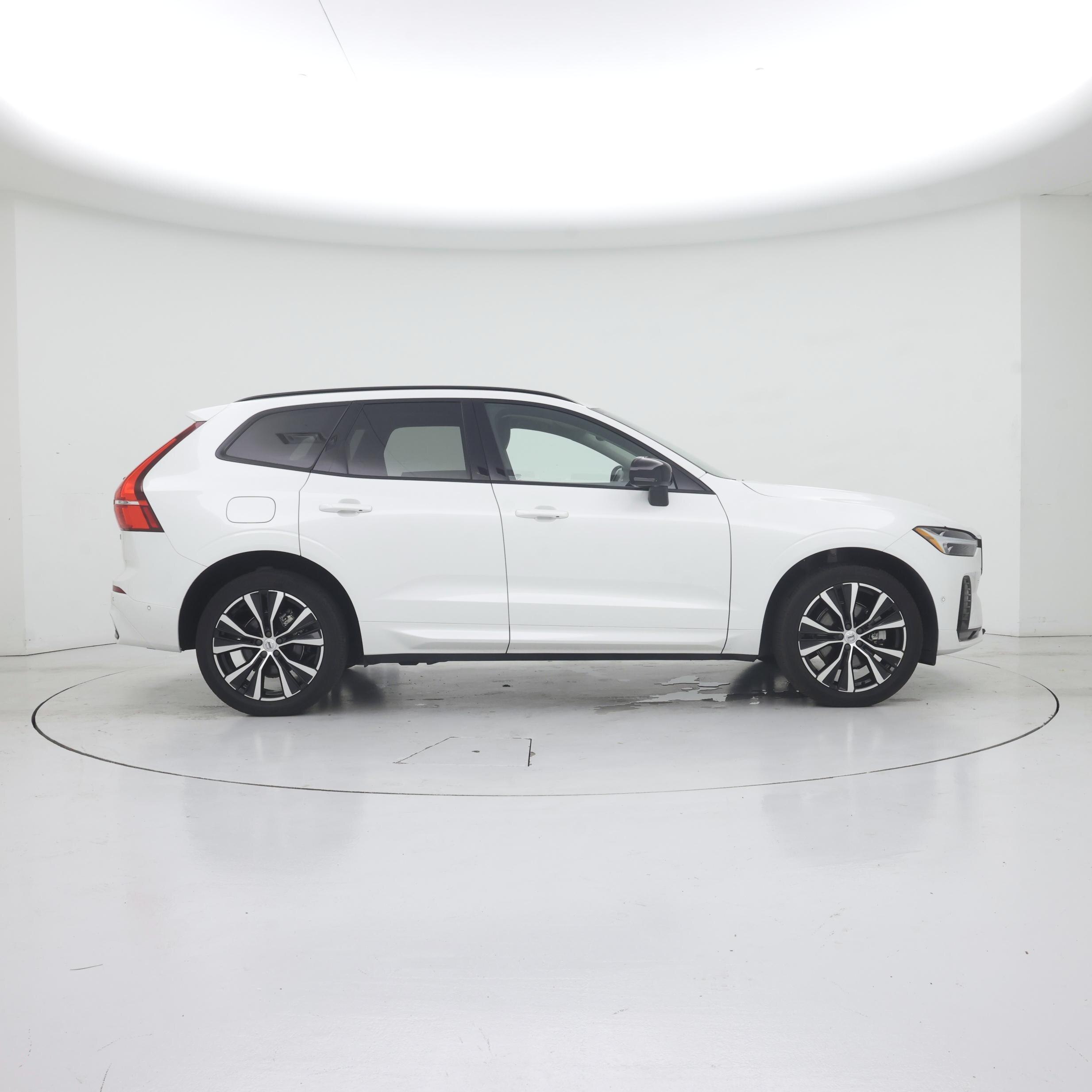Thumbnail: 2024 Volvo XC60 - 7