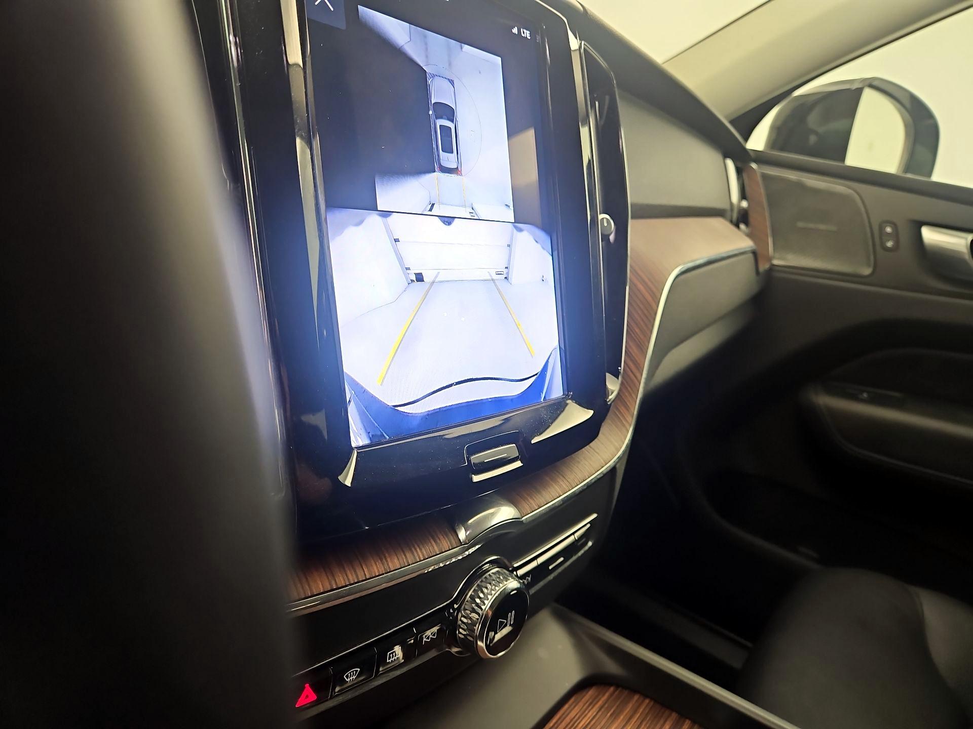 Thumbnail: 2024 Volvo XC60 - 15