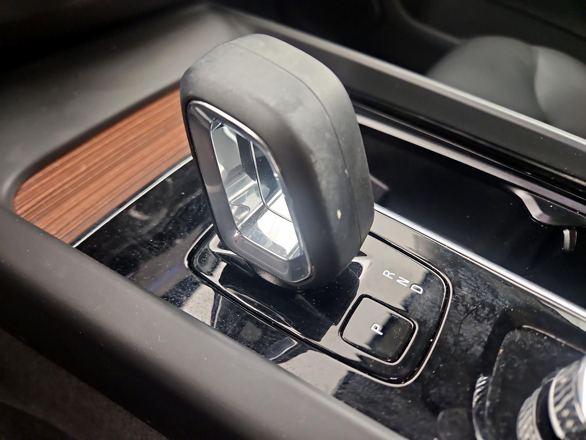 Thumbnail: 2024 Volvo XC60 - 18