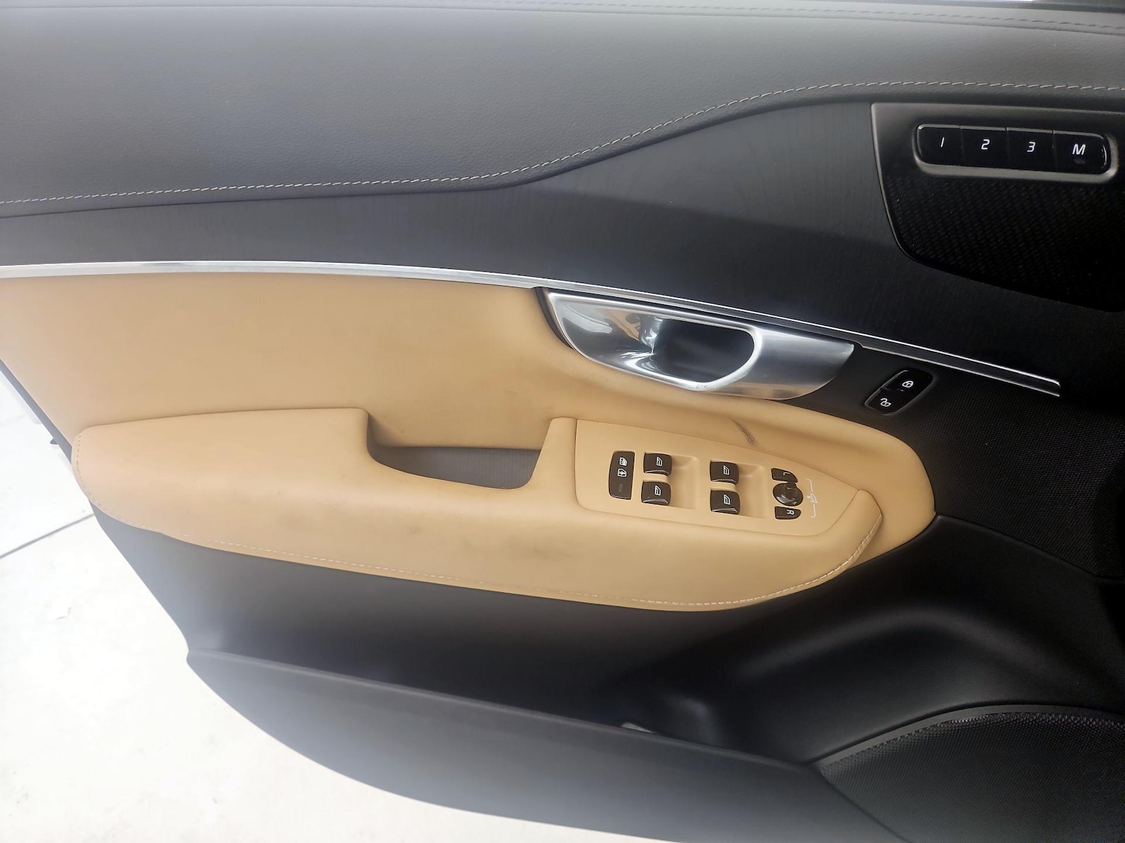 2023 Volvo XC90 Ultimate - Photo 13