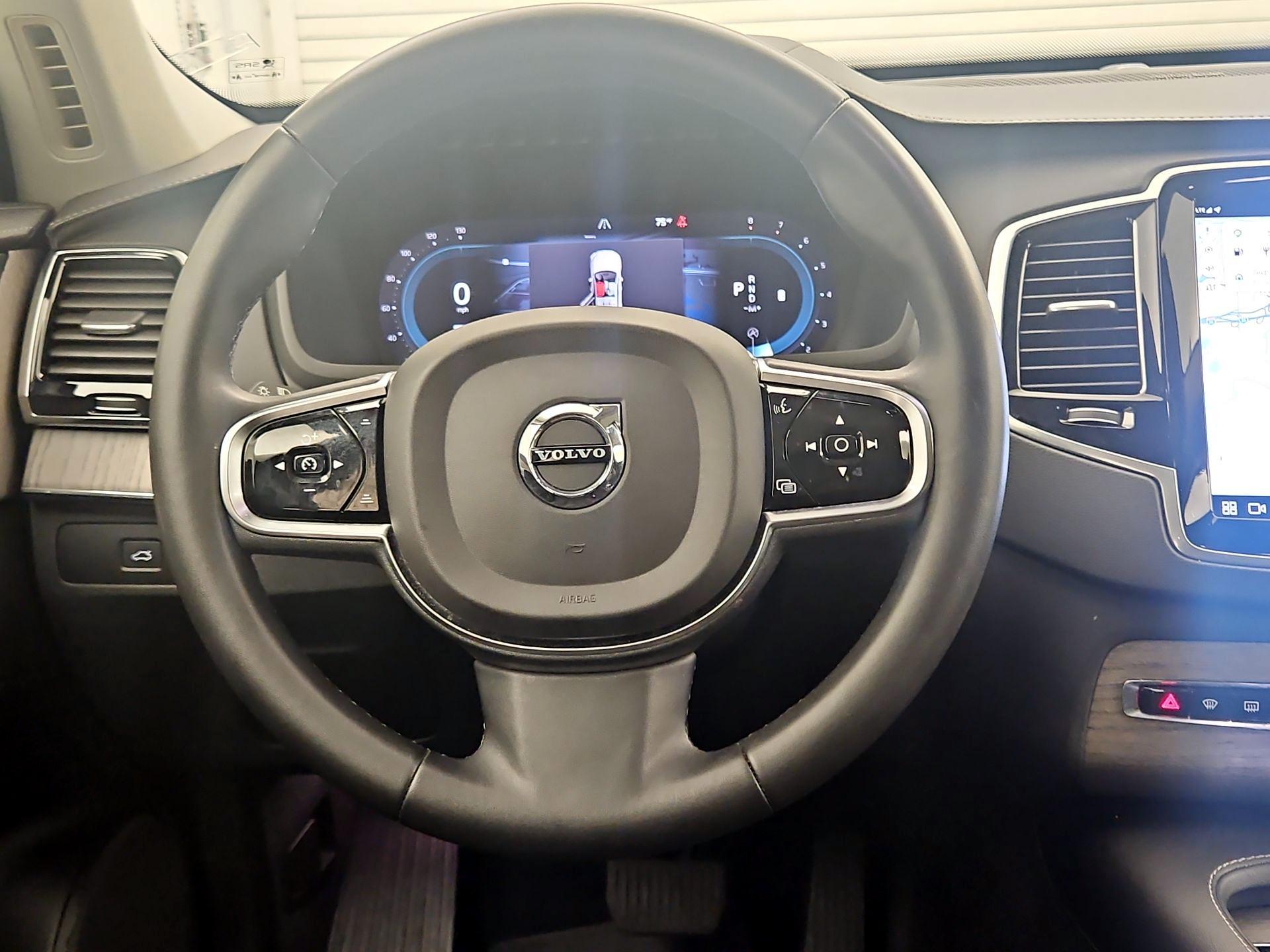 Thumbnail: 2023 Volvo XC90 - 10
