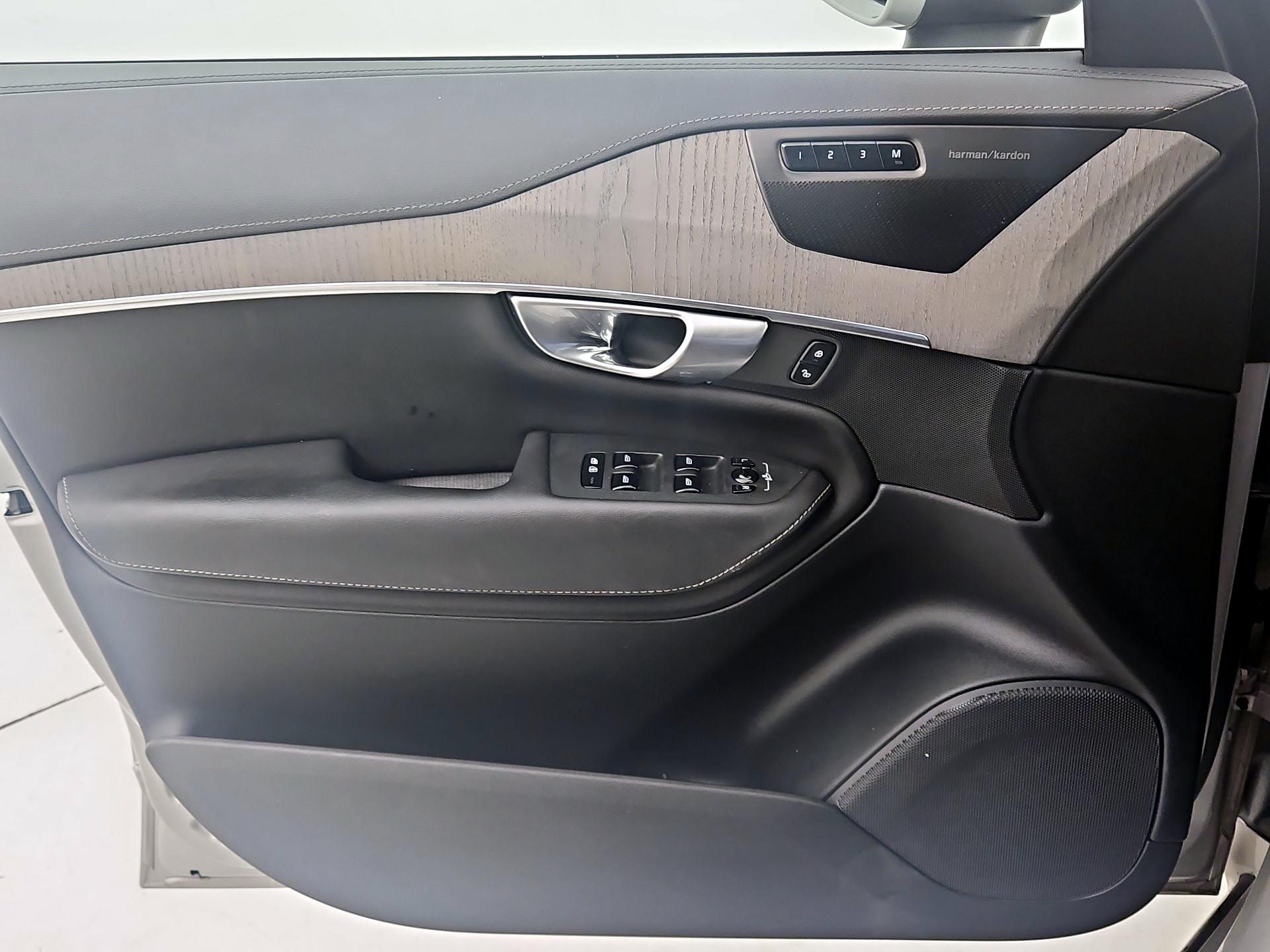 Thumbnail: 2023 Volvo XC90 - 12