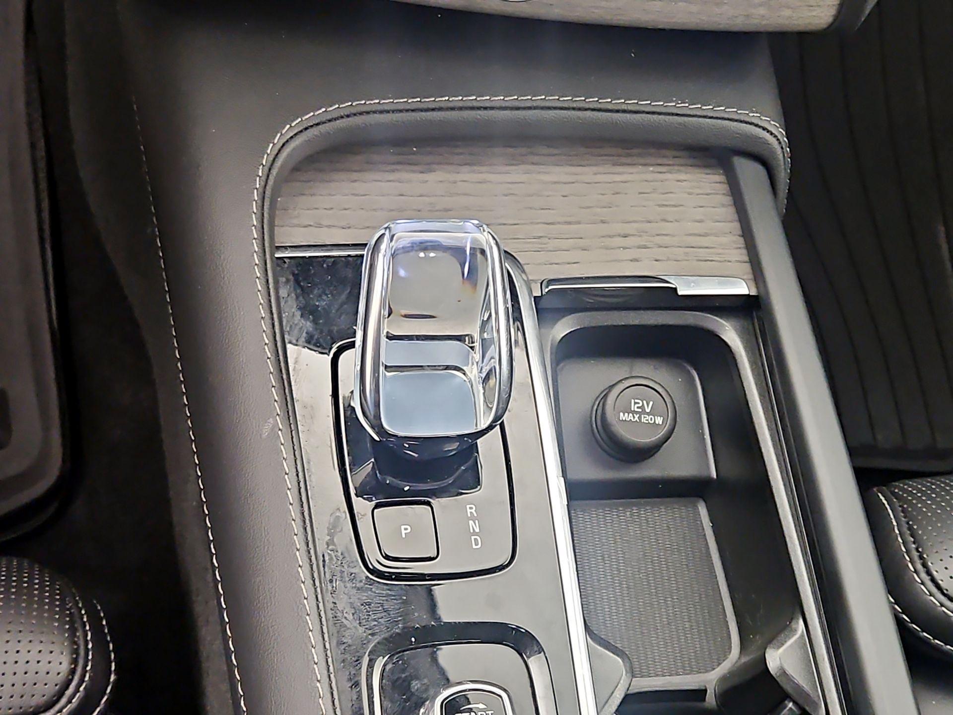 Thumbnail: 2023 Volvo XC90 - 18