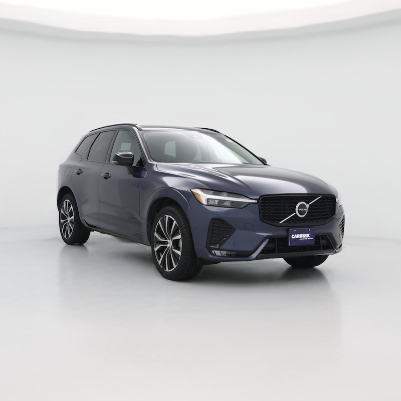 2023 Volvo XC60 B5 Plus Dark Theme