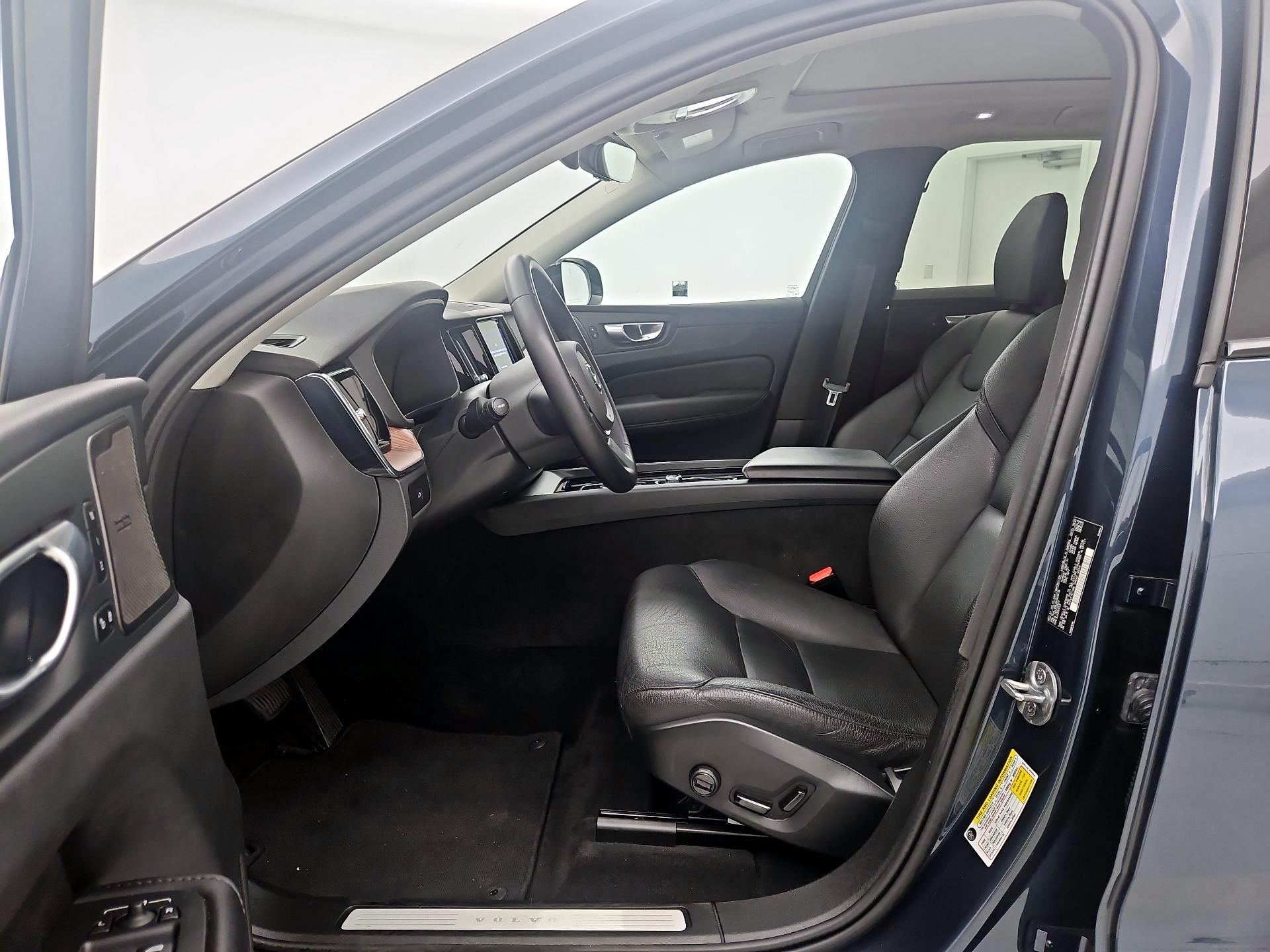 Thumbnail: 2024 Volvo XC60 - 11