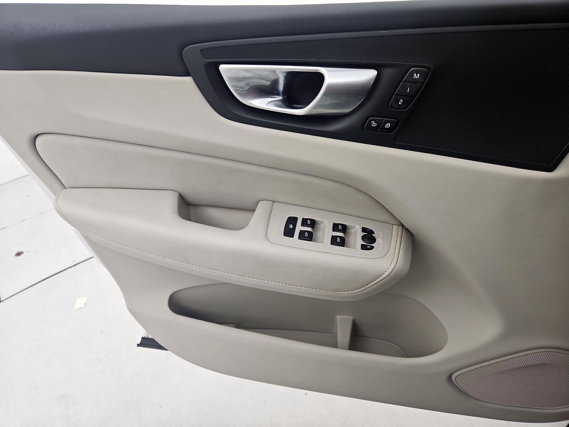 Thumbnail: 2024 Volvo XC60 - 12