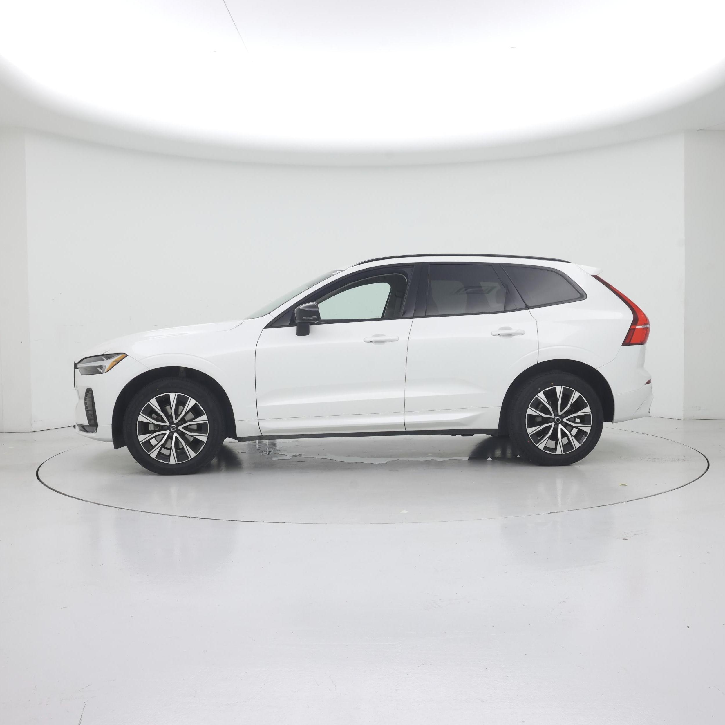 Thumbnail: 2024 Volvo XC60 - 3