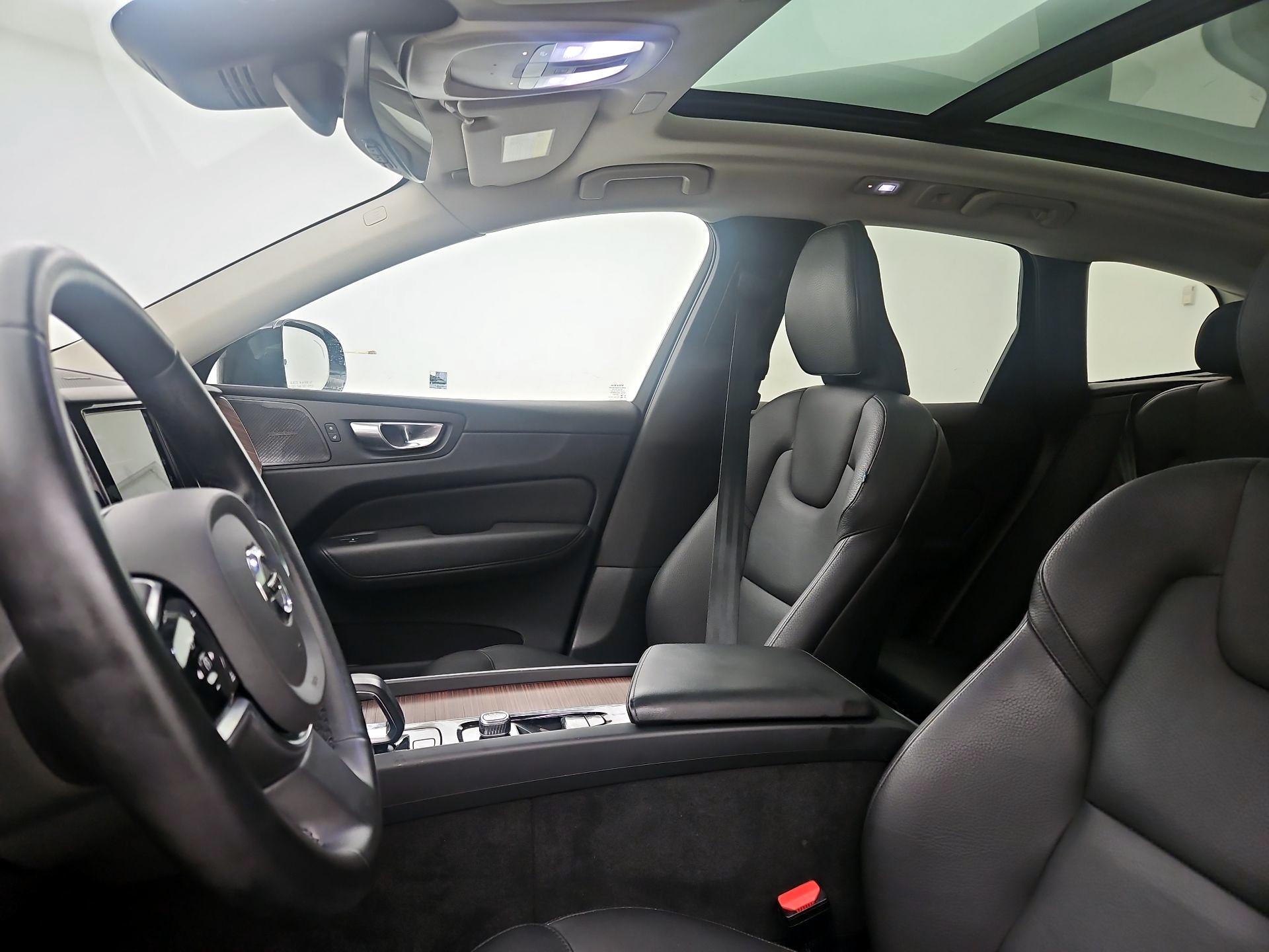 Thumbnail: 2023 Volvo XC60 - 19
