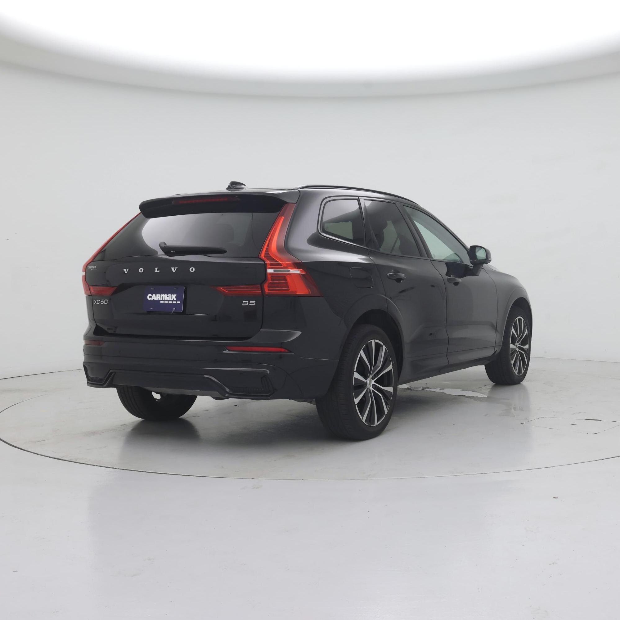 Thumbnail: 2023 Volvo XC60 - 8