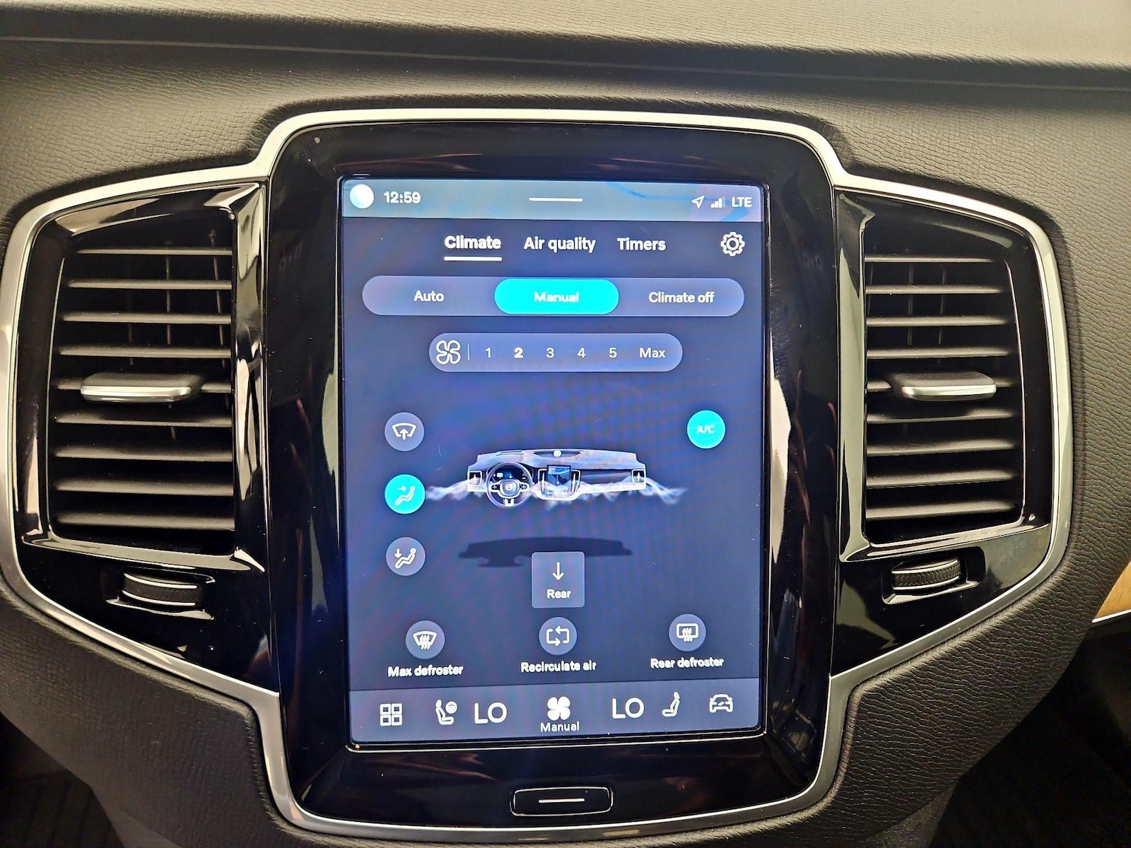 2024 Volvo XC90 Plus - Photo 18