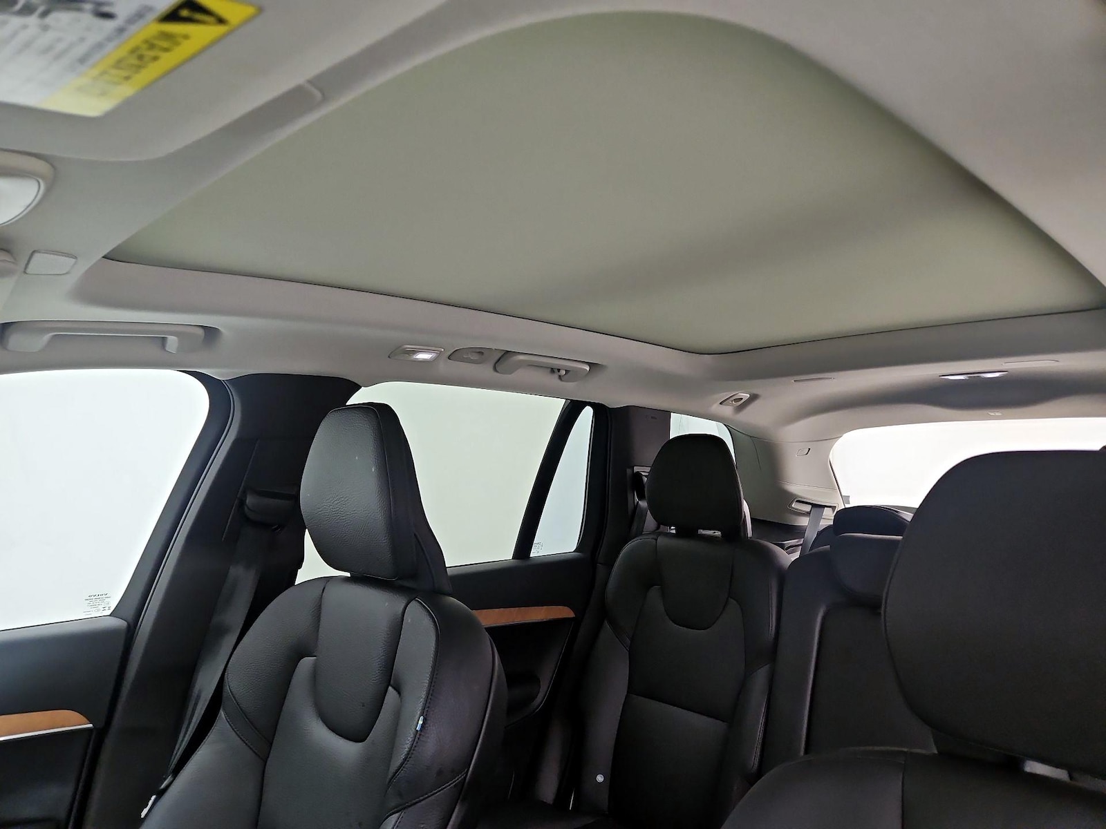 2024 Volvo XC90 Plus - Photo 21