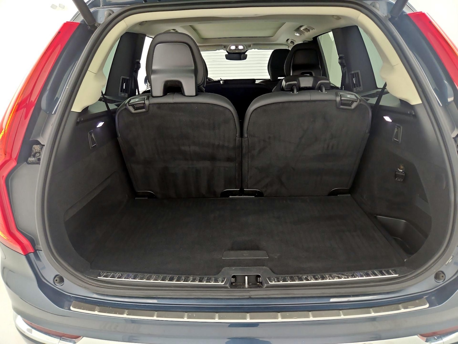 2024 Volvo XC90 Plus - Photo 24