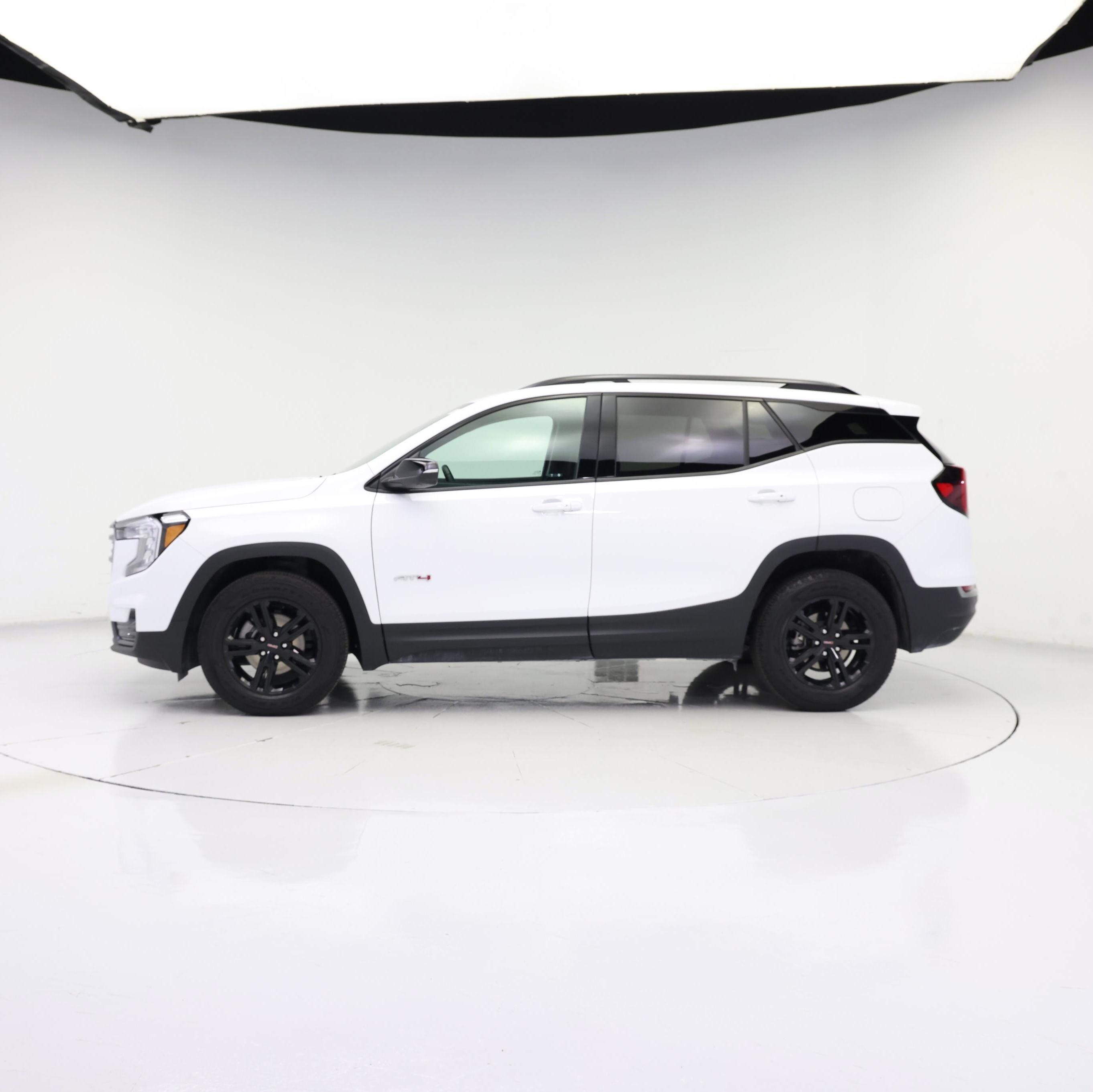 Thumbnail: 2024 GMC Terrain - 3