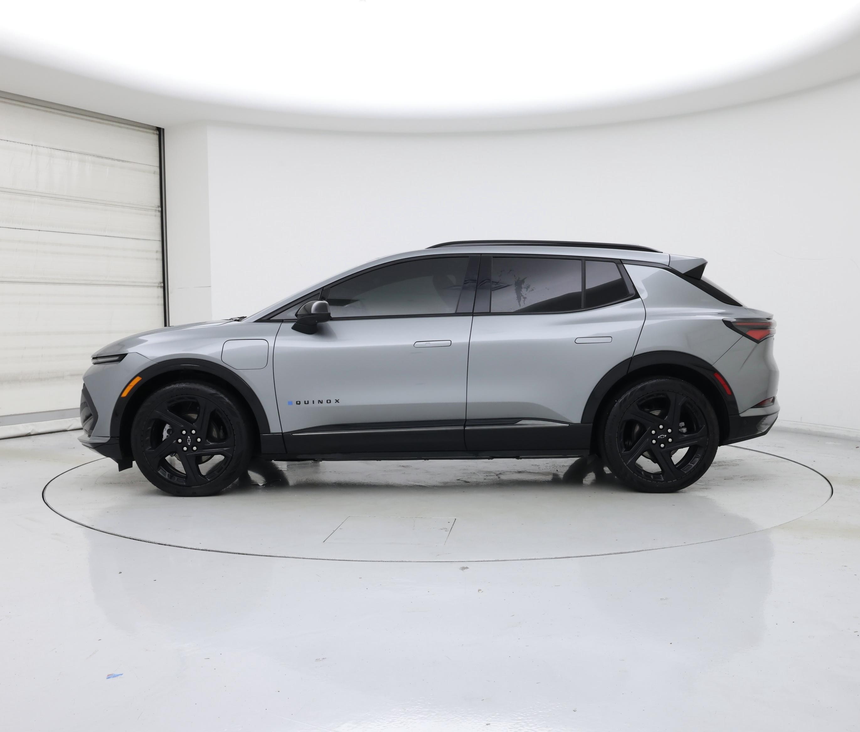 Thumbnail: 2024 Chevrolet Equinox - 3