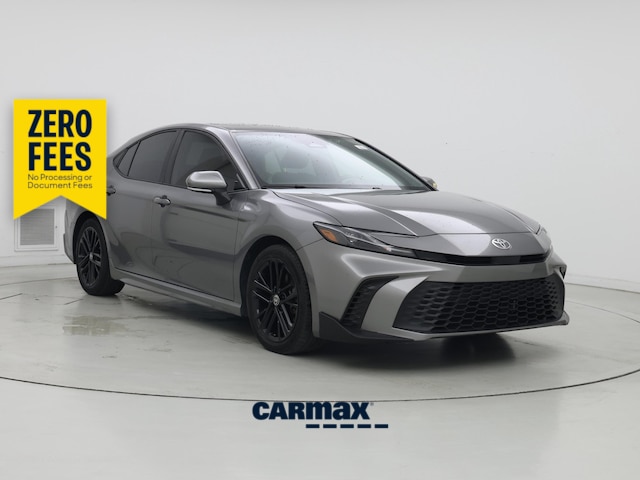 Gray 2025 Toyota Camry Sedan Front-Wheel Drive Automatic