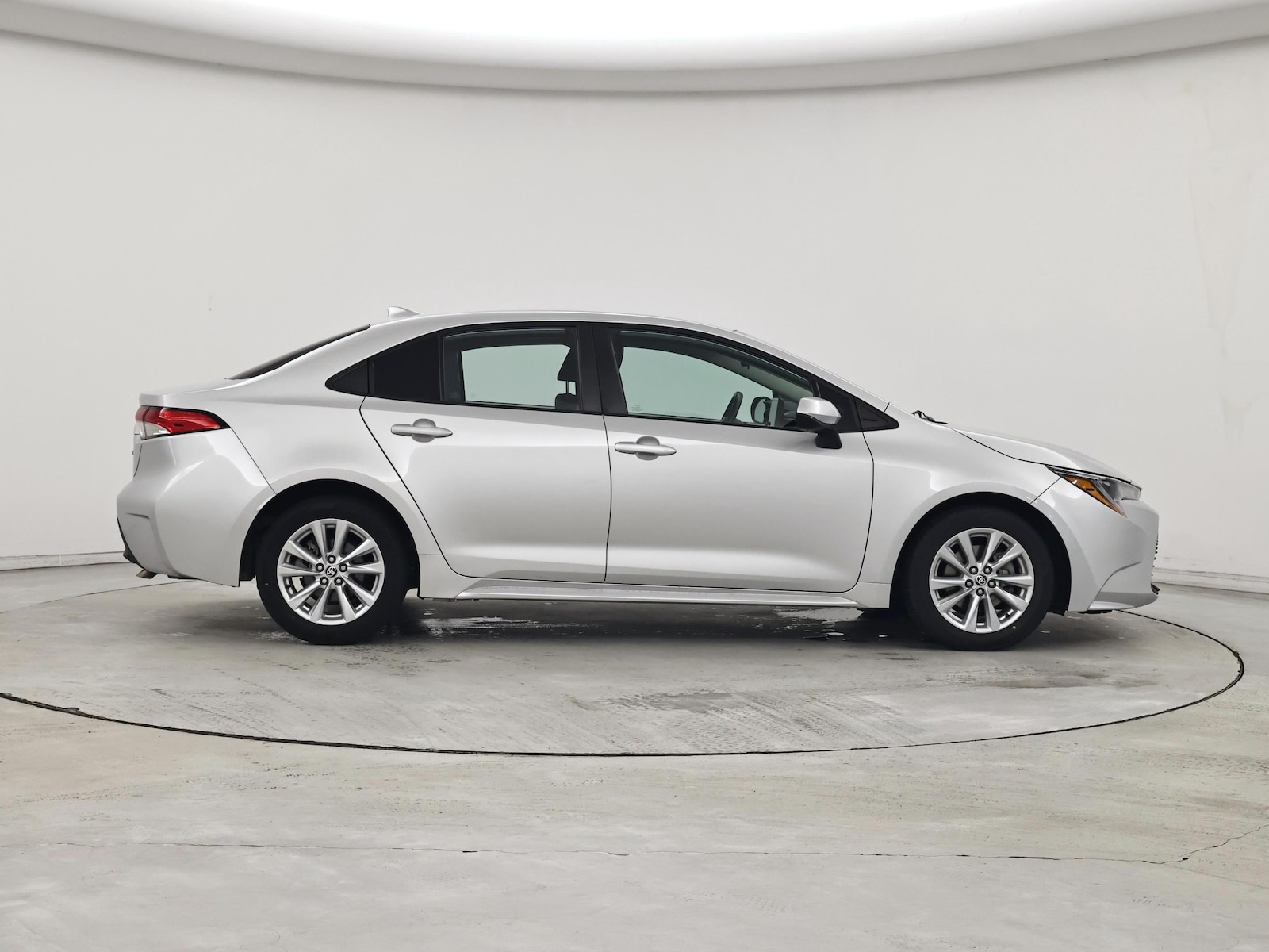 2023 Toyota Corolla LE - Photo 8