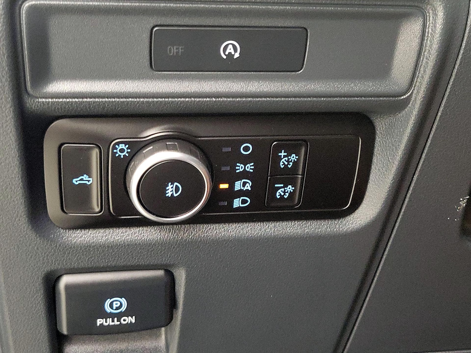 2025 Ford F-150 STX - Photo 14