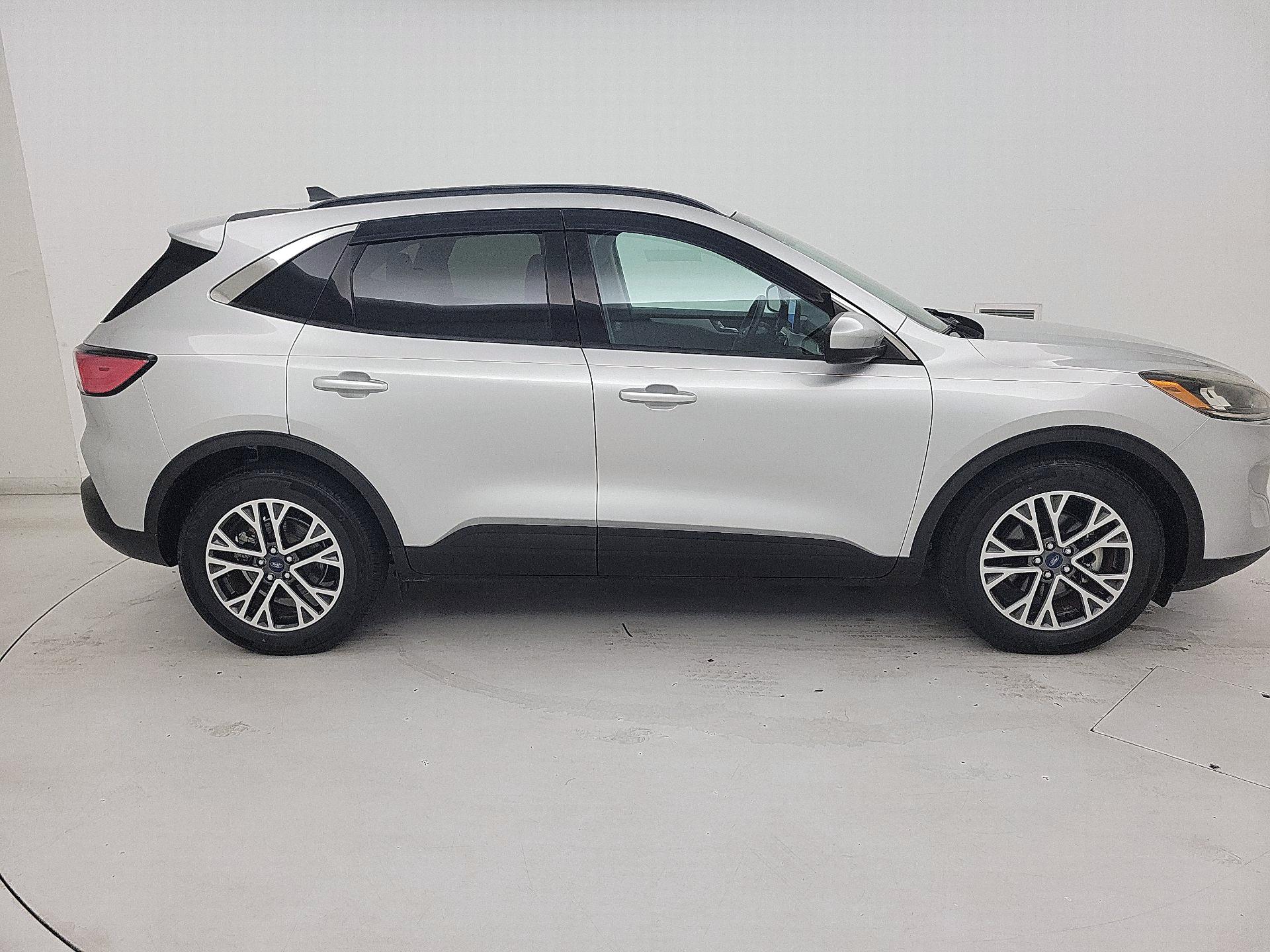 Thumbnail: 2020 Ford Escape - 4
