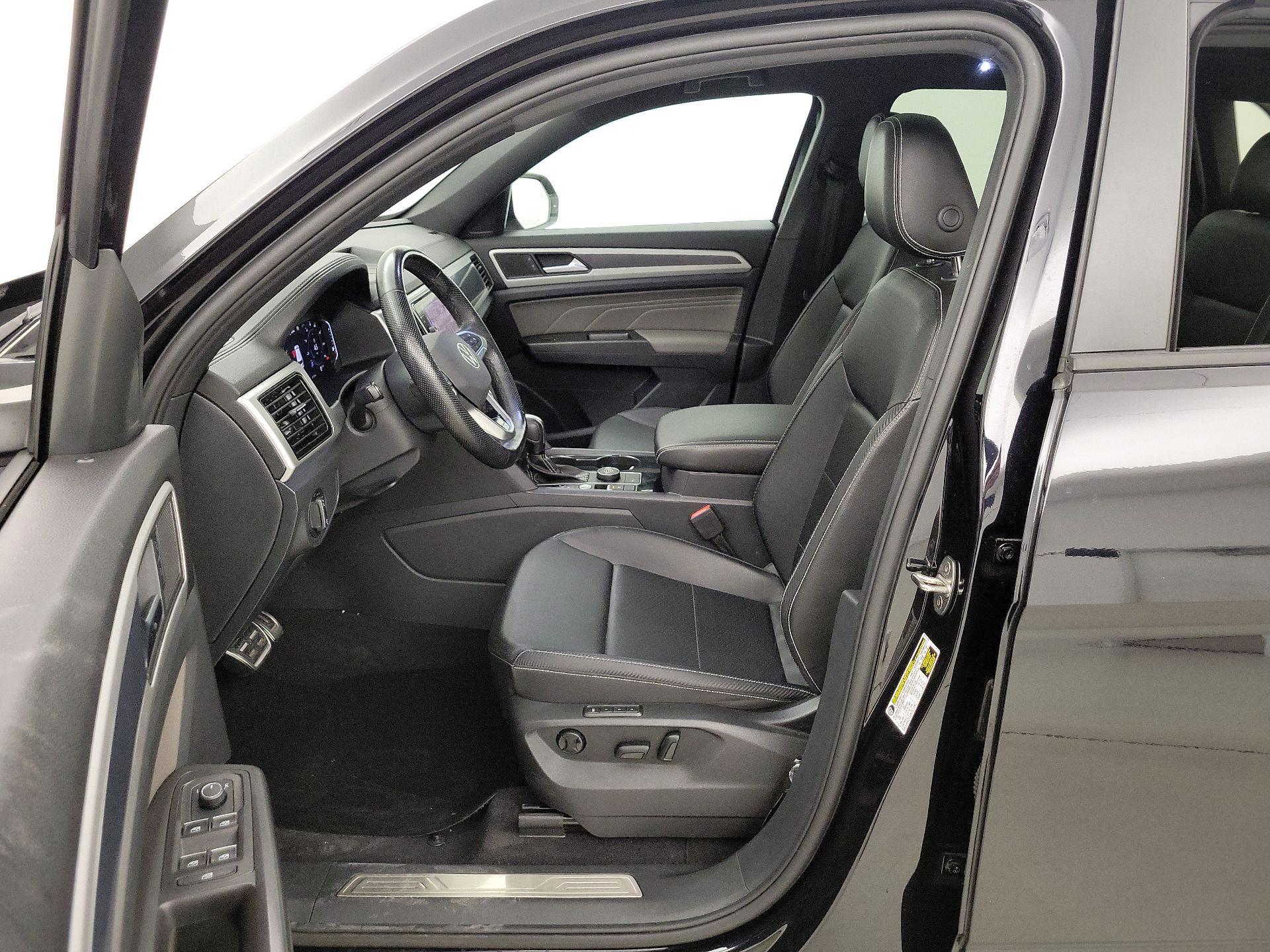 Thumbnail: 2023 Volkswagen Atlas - 11
