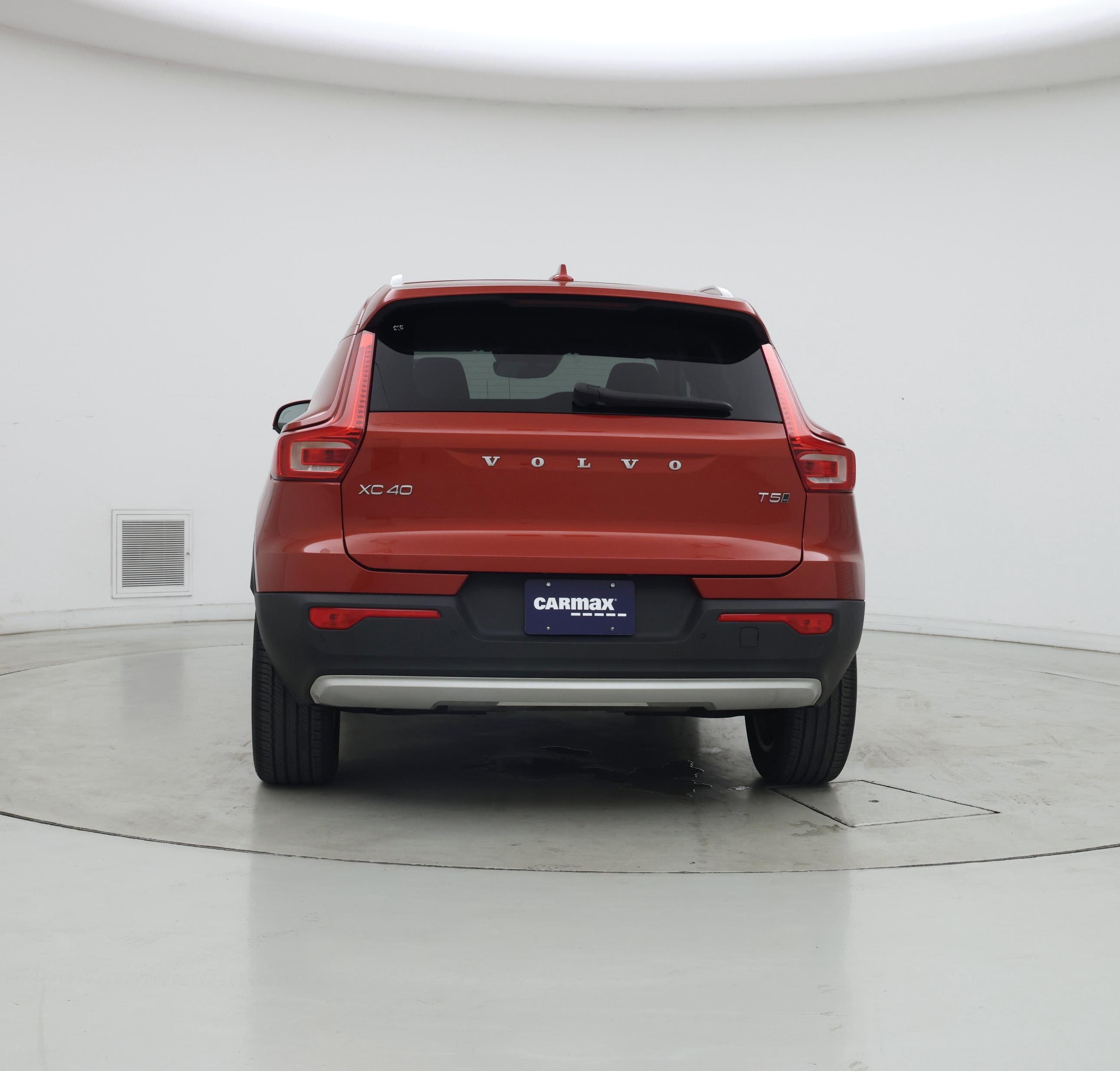 Thumbnail: 2022 Volvo XC40 - 6