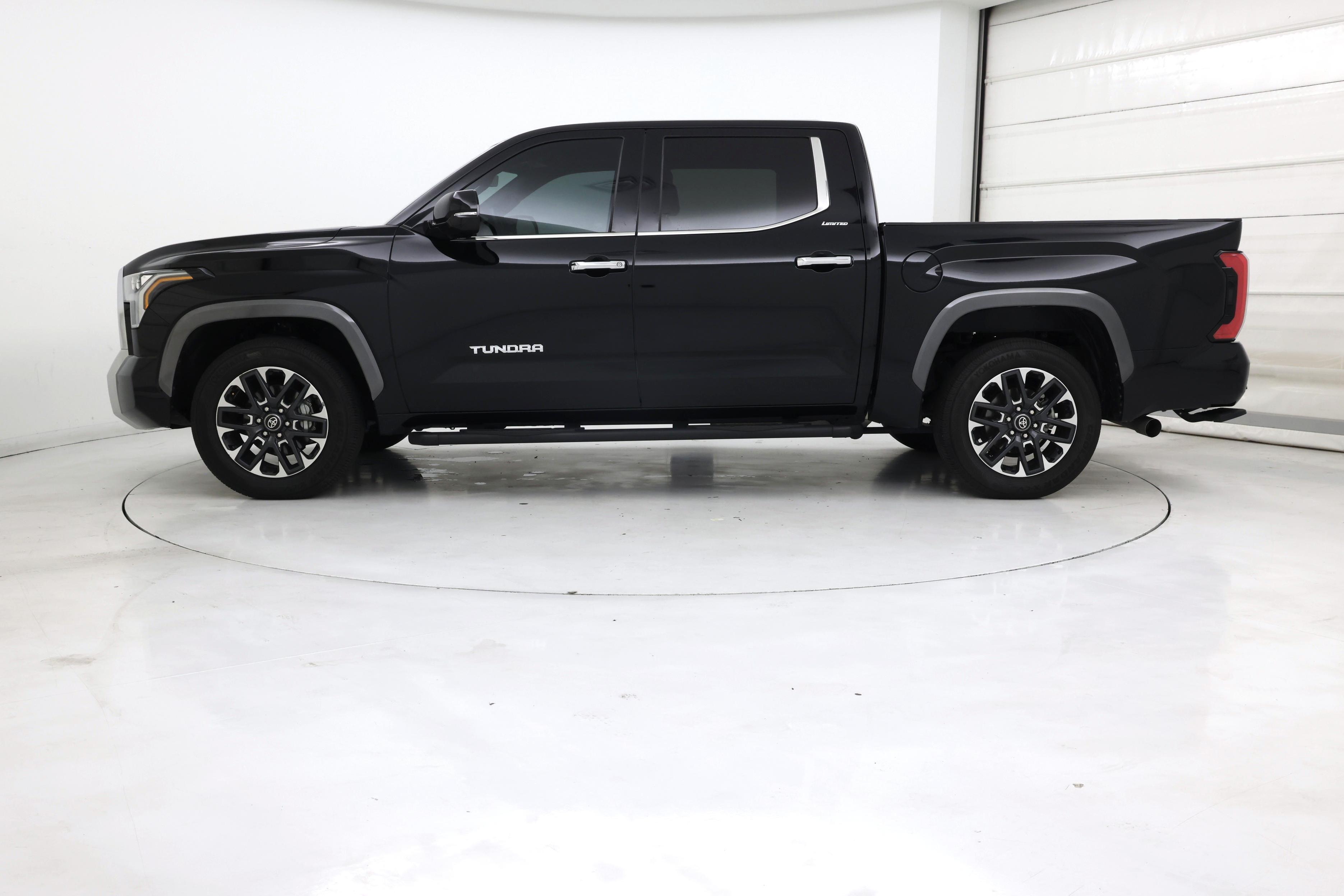 Thumbnail: 2025 Toyota Tundra - 3