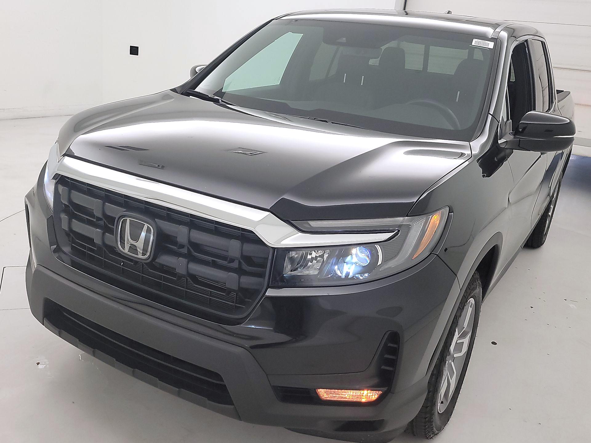 Thumbnail: 2025 Honda Ridgeline - 3