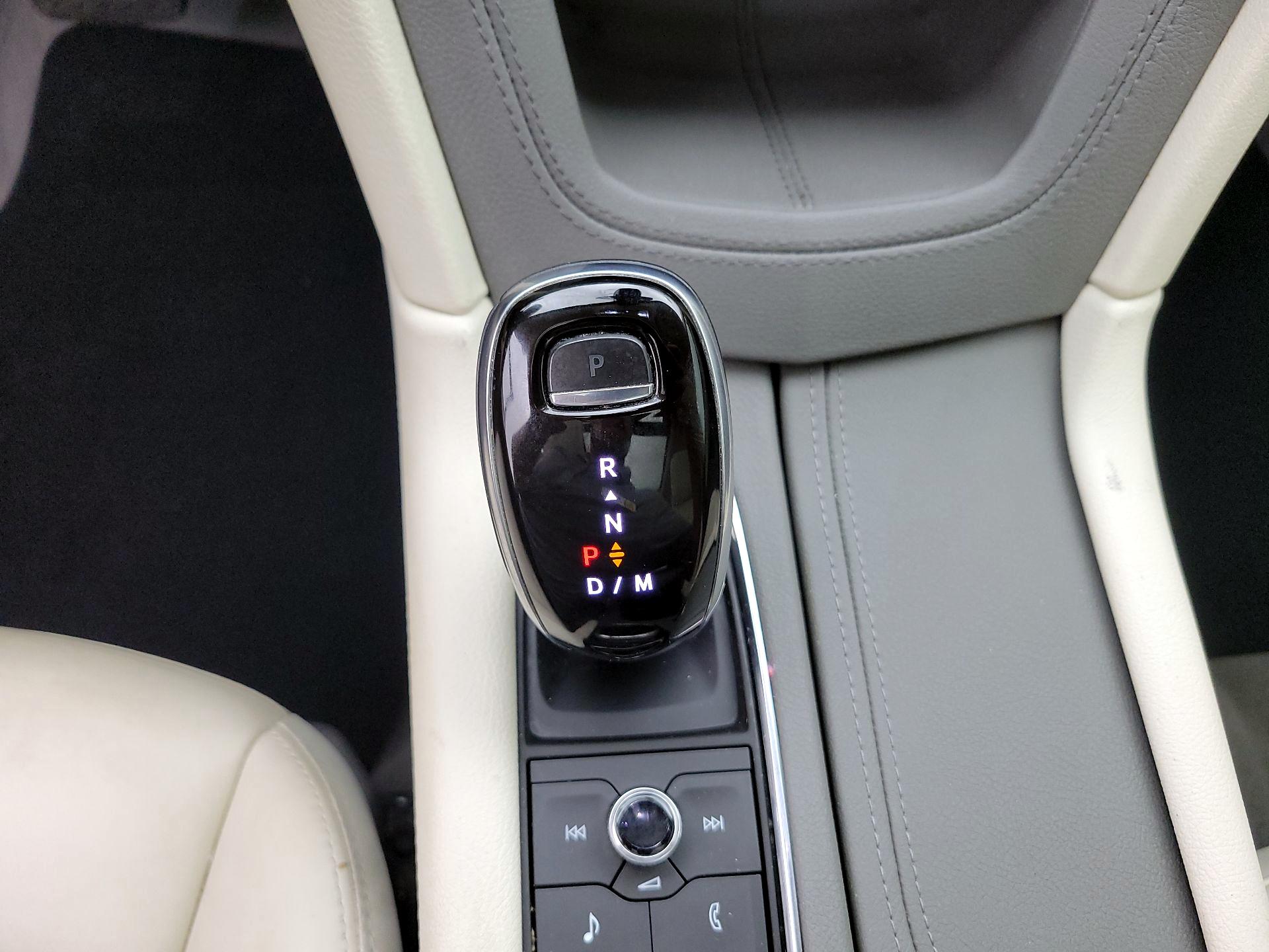 Thumbnail: 2021 Cadillac XT5 - 17