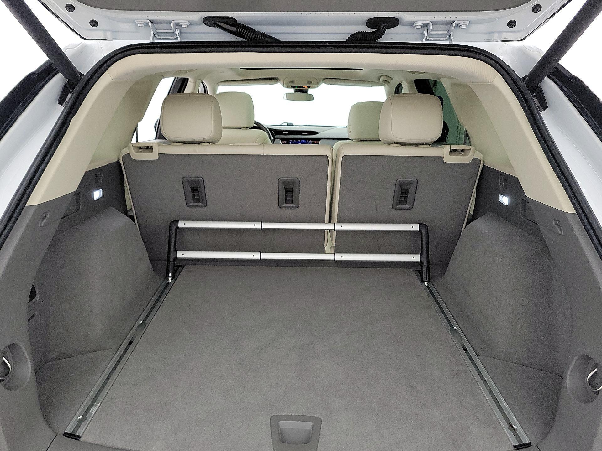 Thumbnail: 2021 Cadillac XT5 - 20