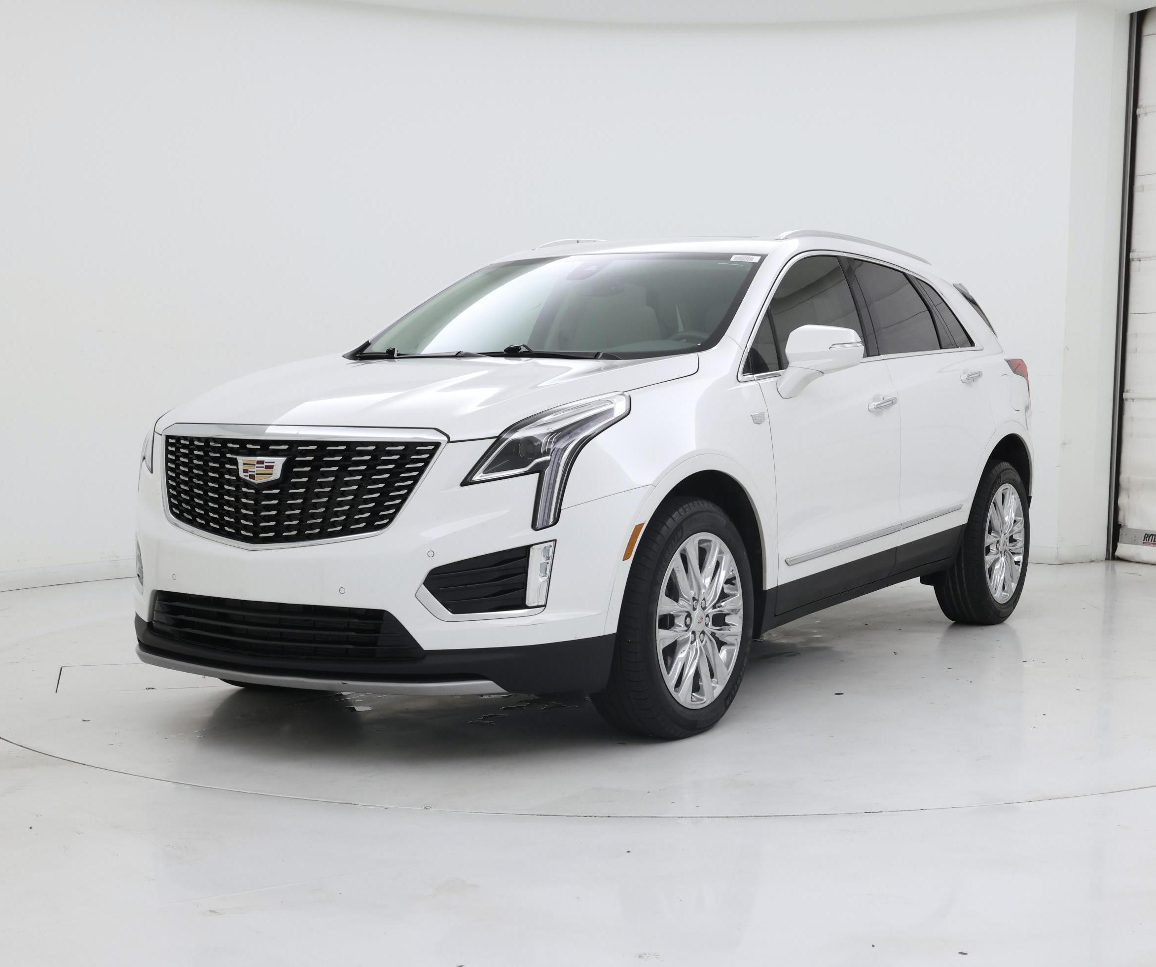 Thumbnail: 2021 Cadillac XT5 - 4