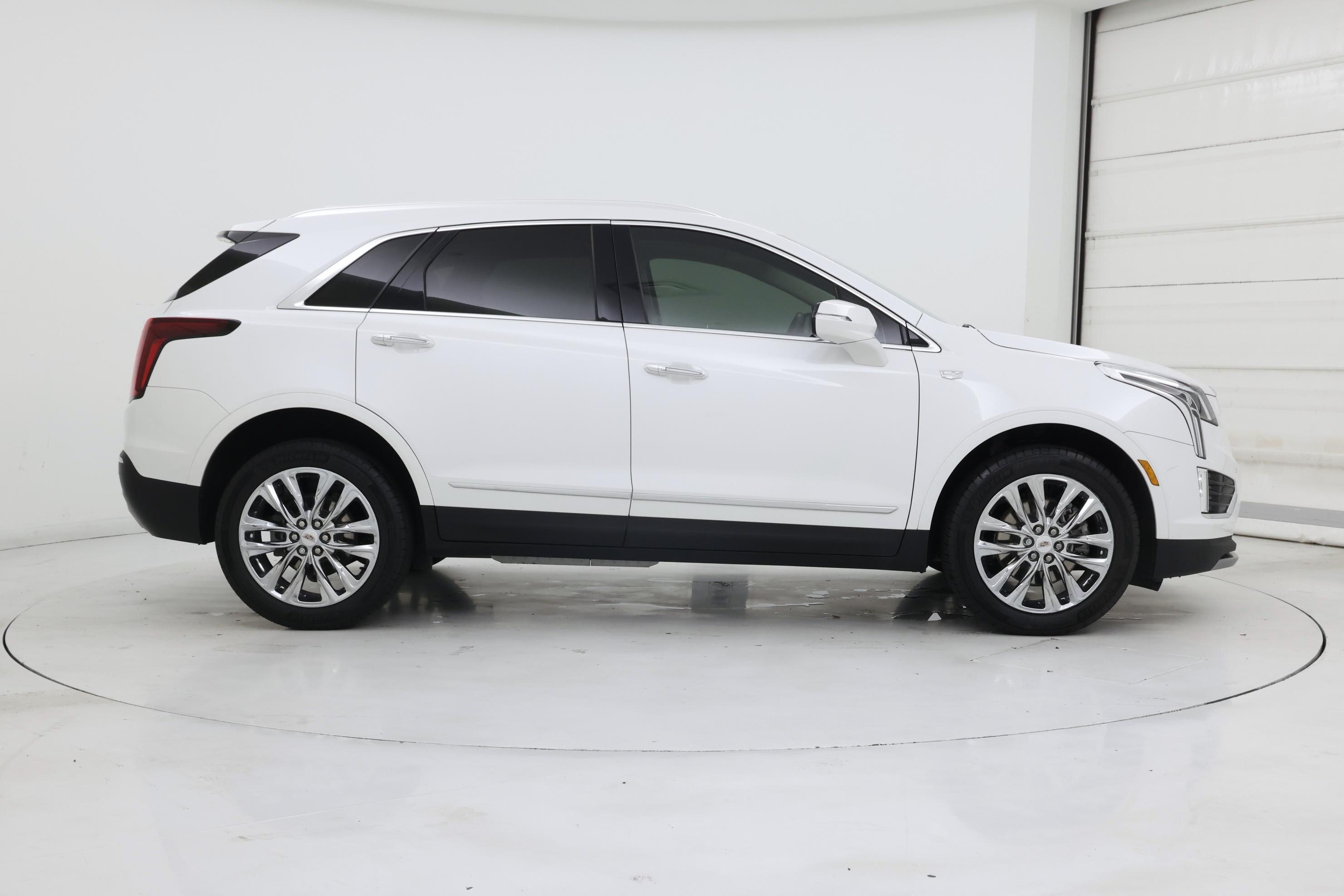 Thumbnail: 2021 Cadillac XT5 - 7
