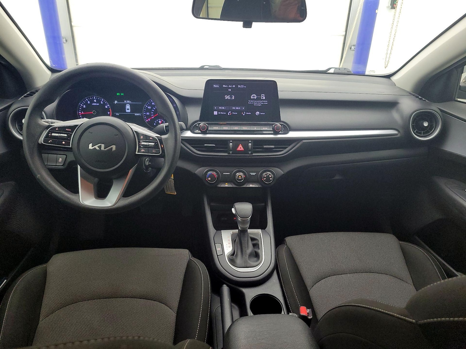 Photo 10