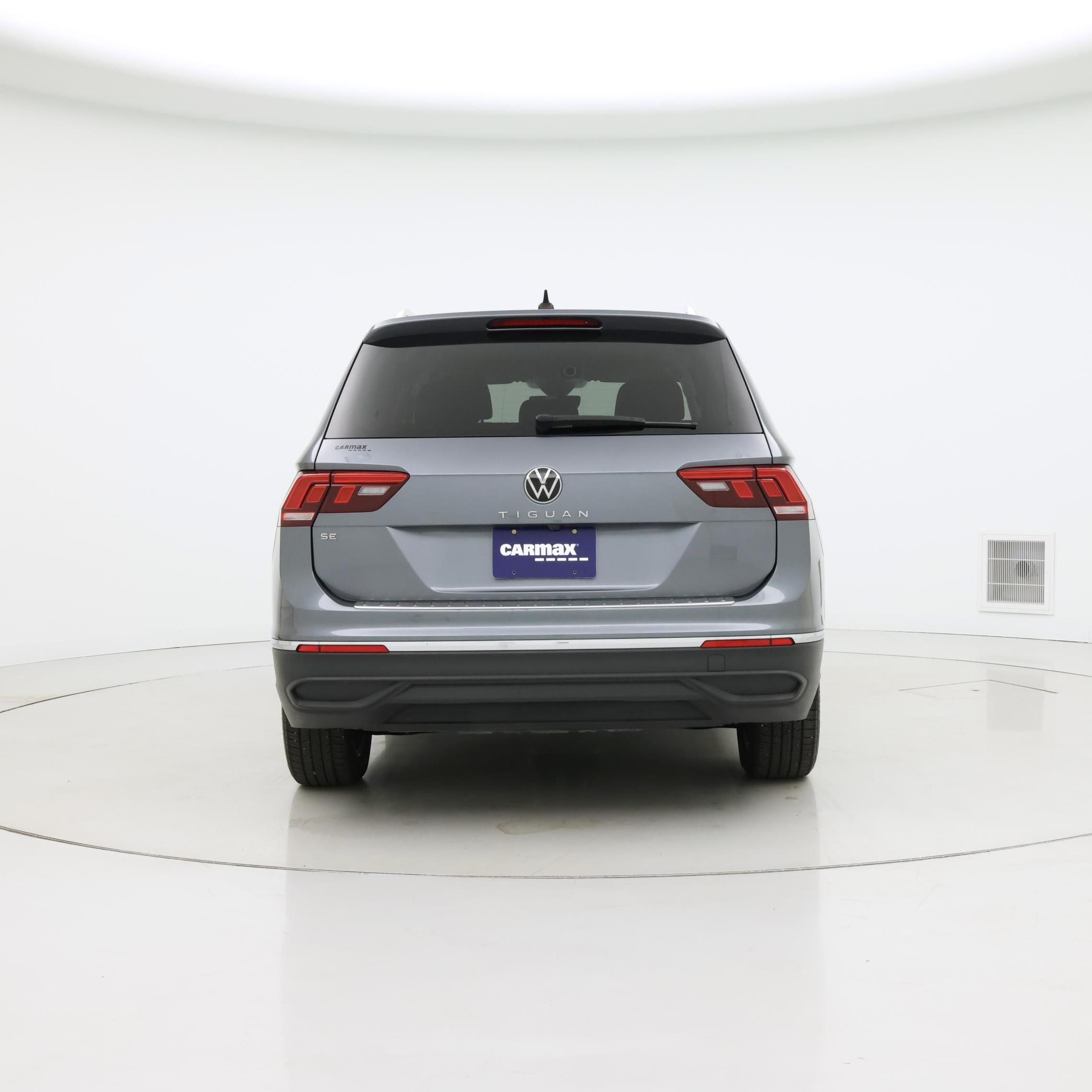Thumbnail: 2023 Volkswagen Tiguan - 6