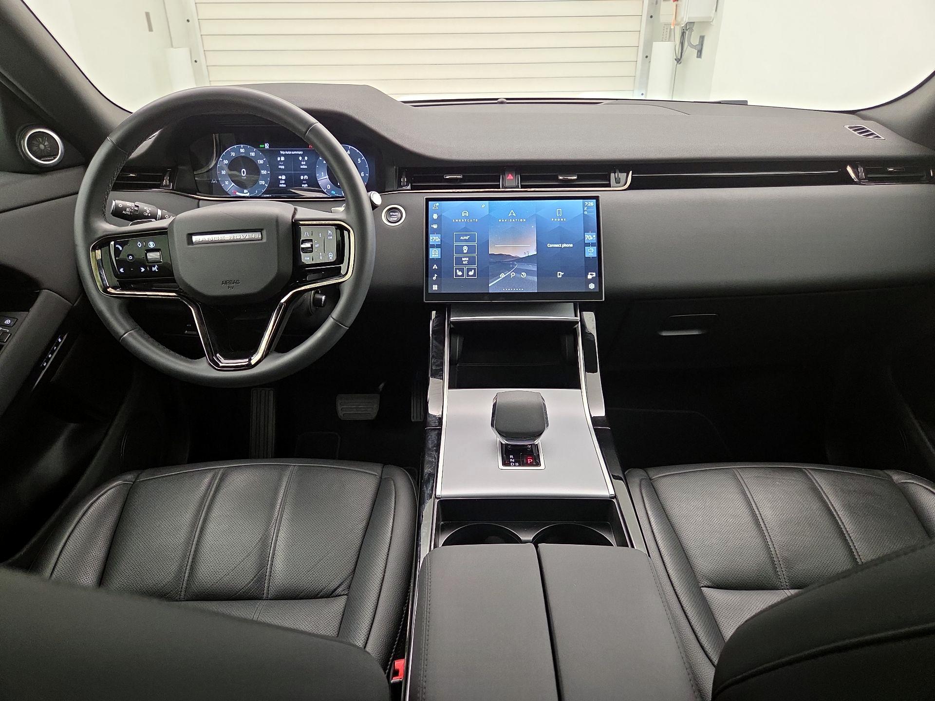 Thumbnail: 2025 Land Rover Range Rover Evoque - 9