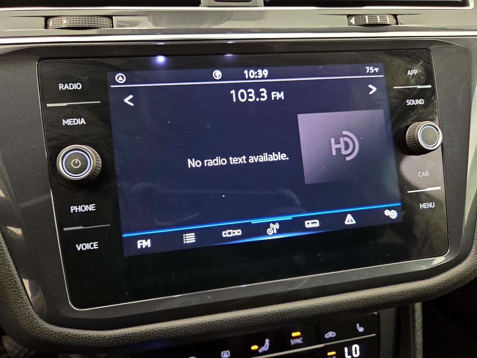 2023 Volkswagen Tiguan SE - Photo 16