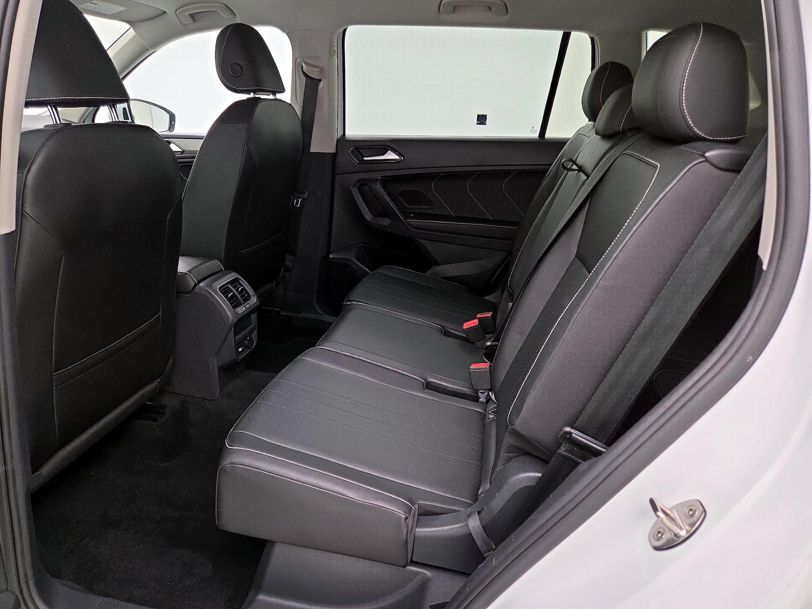 2023 Volkswagen Tiguan SE - Photo 20