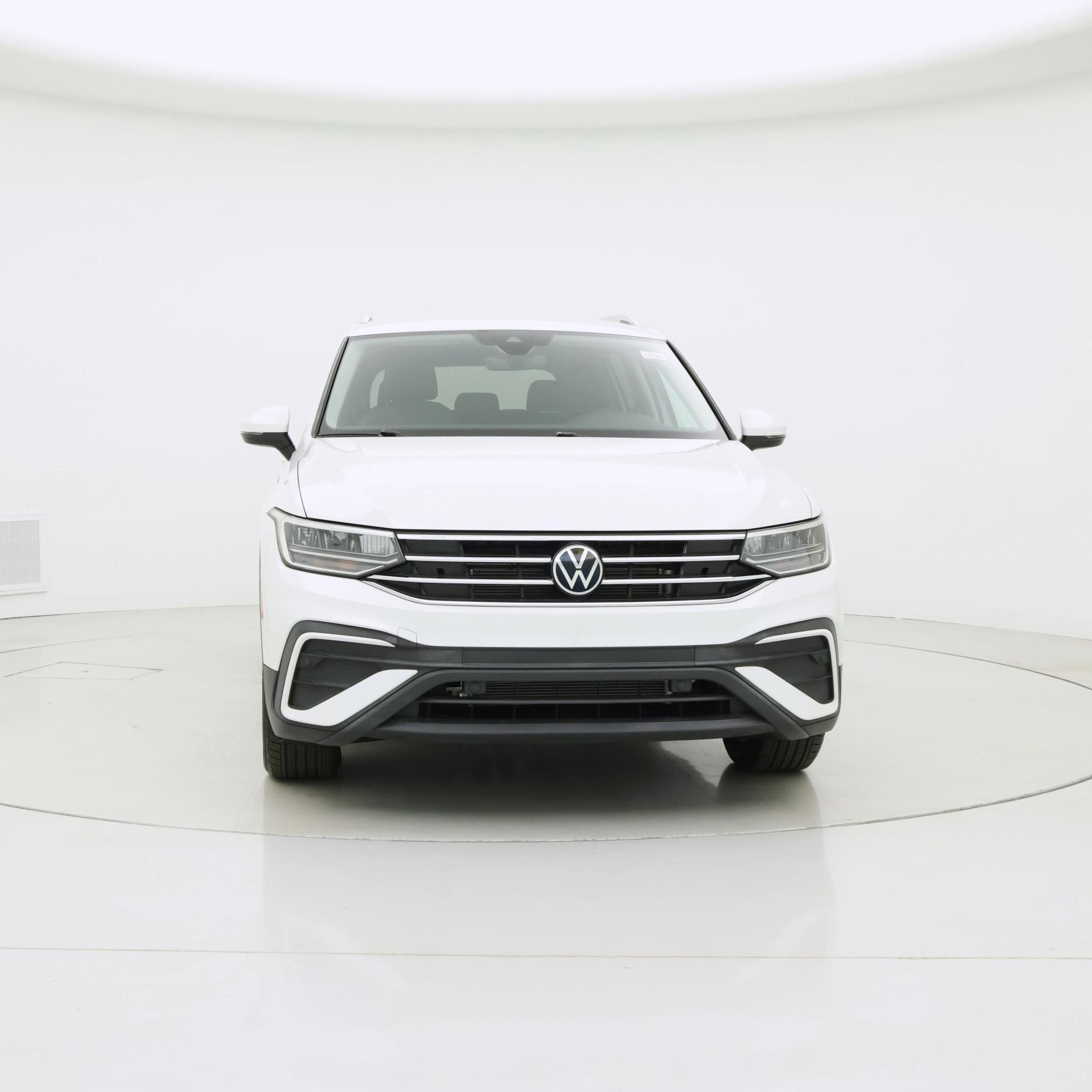 Thumbnail: 2023 Volkswagen Tiguan - 5