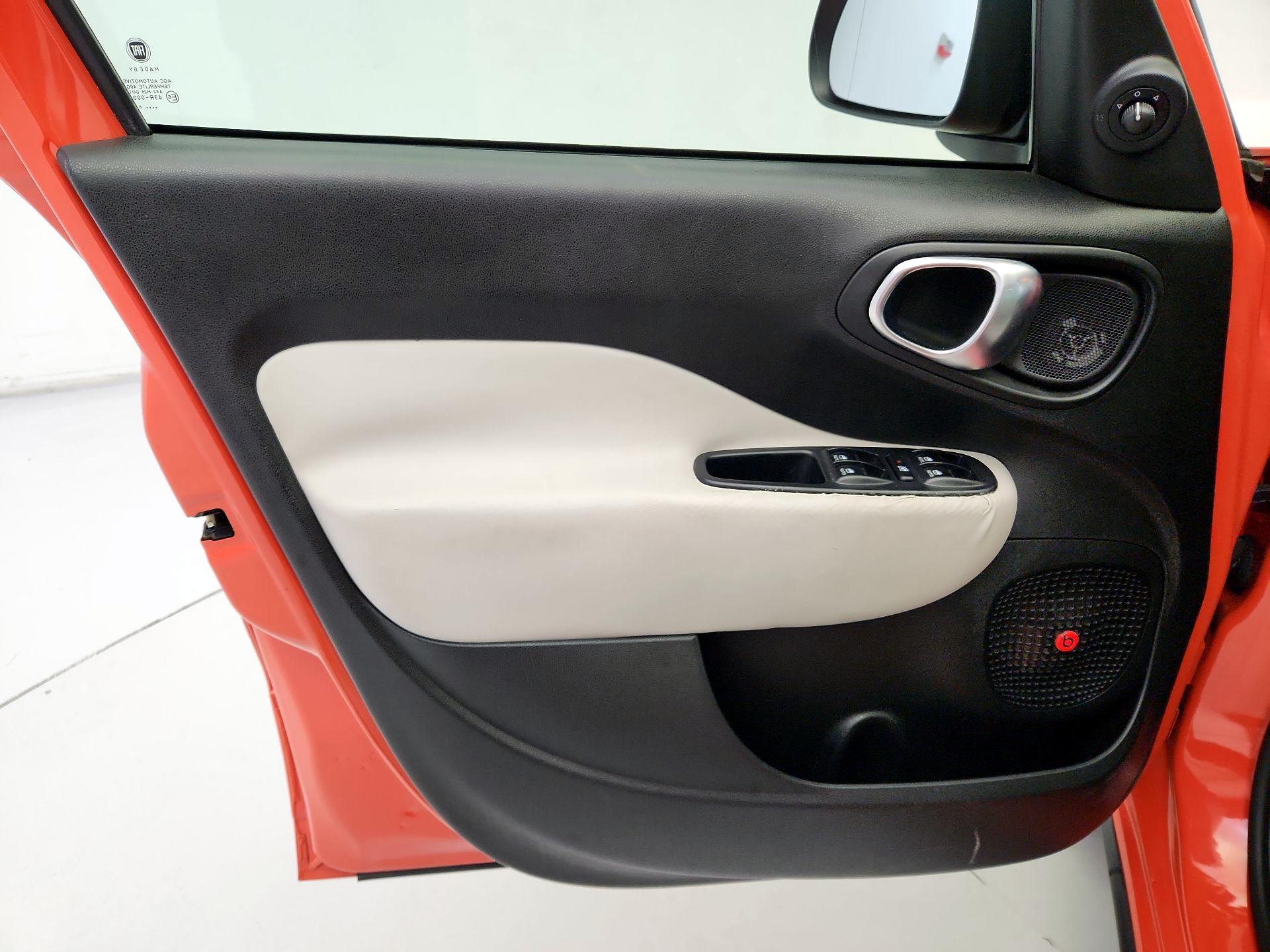 Thumbnail: 2019 Fiat 500L - 12