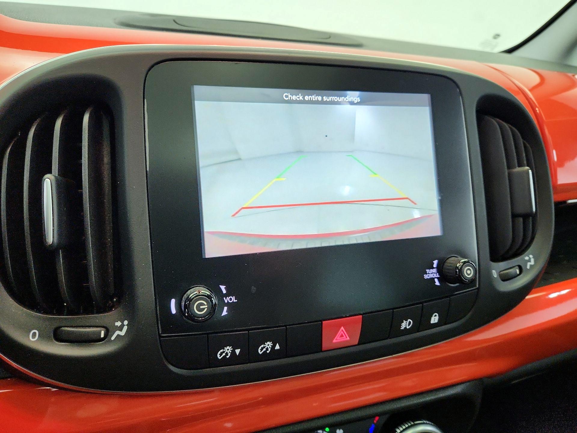 Thumbnail: 2019 Fiat 500L - 15