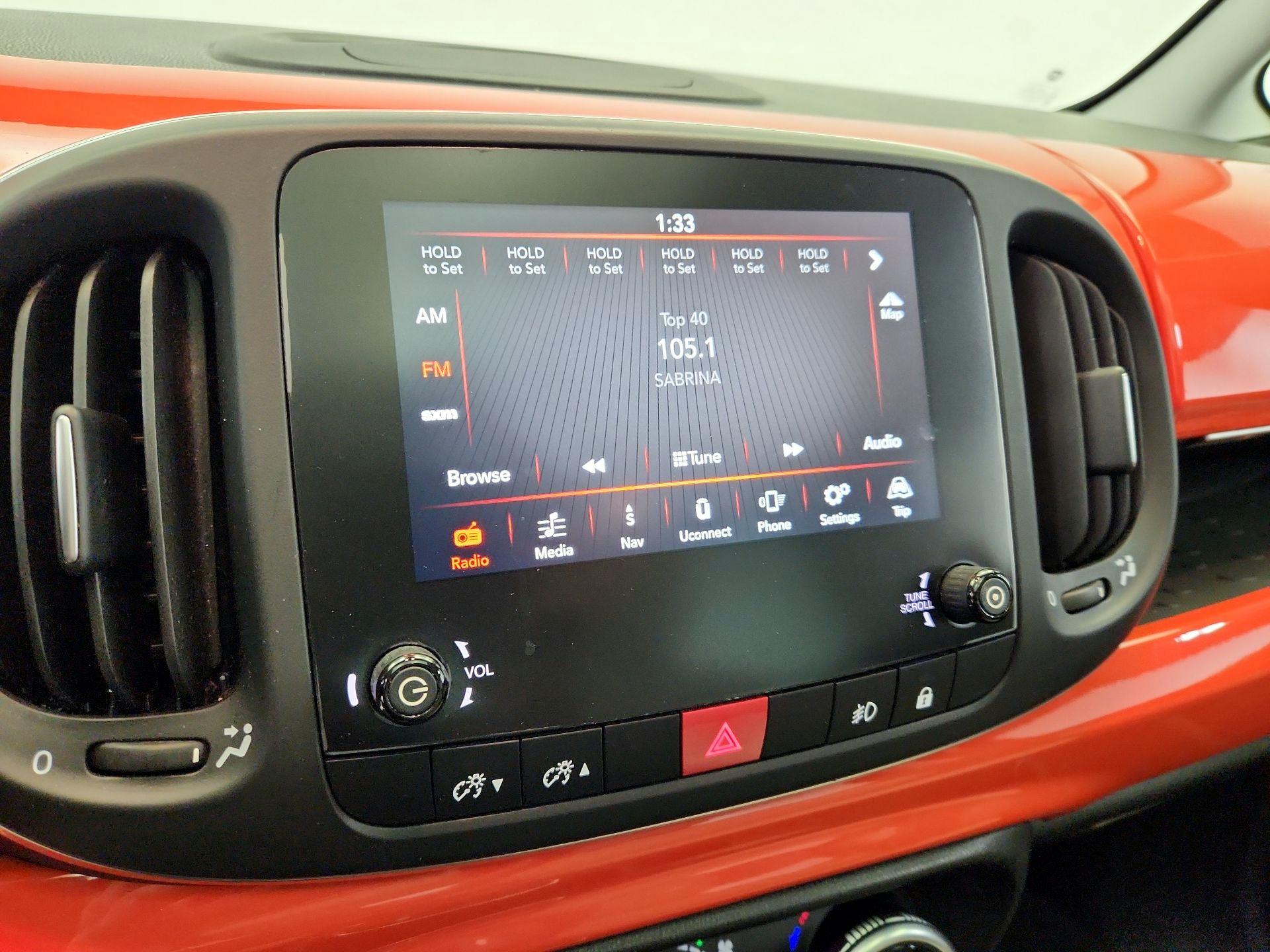 Thumbnail: 2019 Fiat 500L - 16